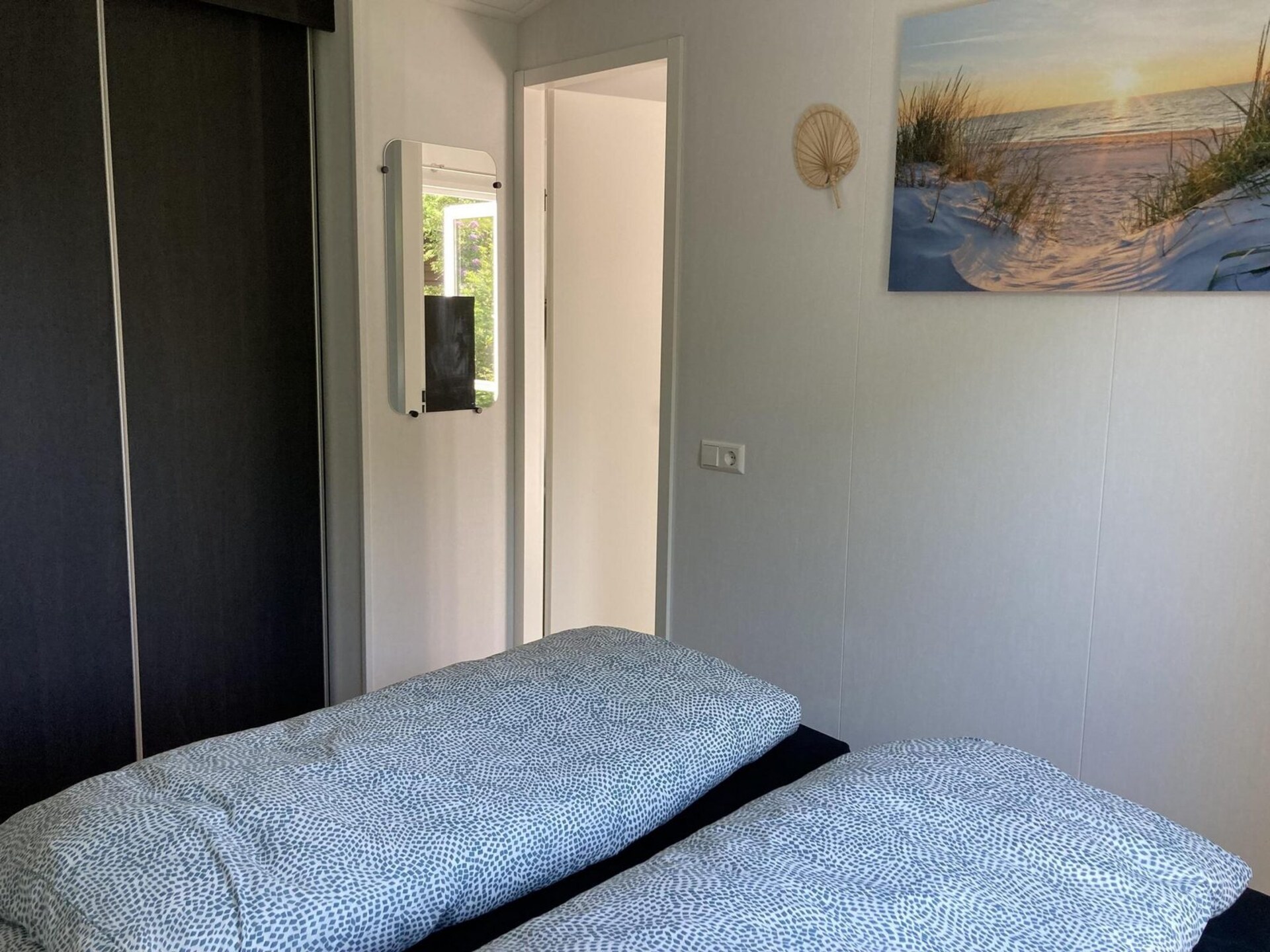 Modern chalet op rustig park, op fietsafstand van strand Sint Maartenszee - foto 11