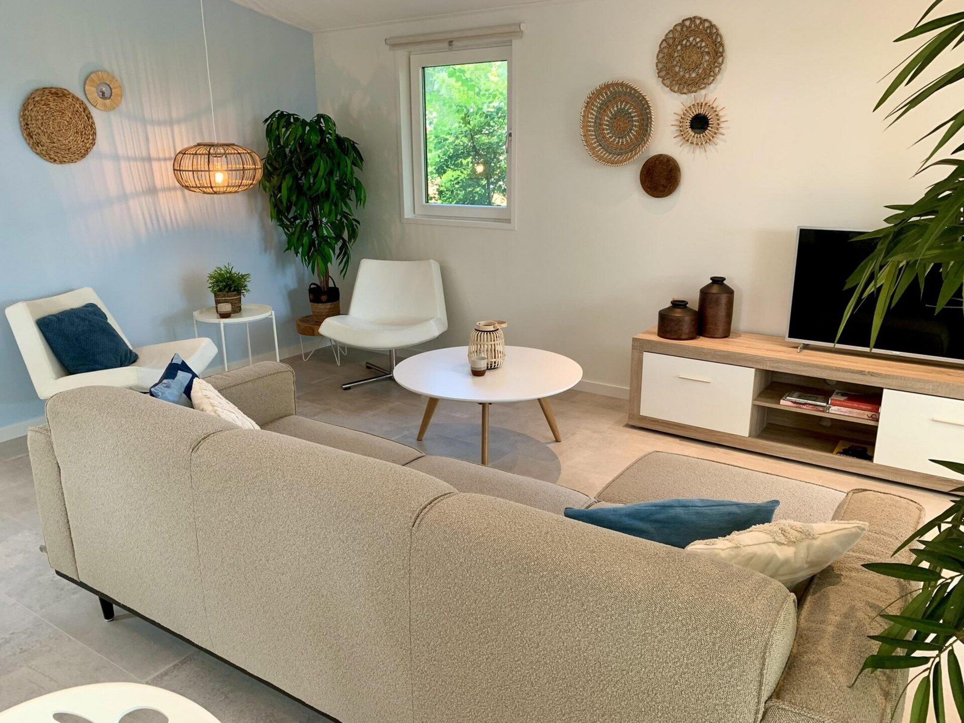 Modern chalet Campanula 136 met uitzicht op bollenvelden in Sint Maartenszee - foto 6