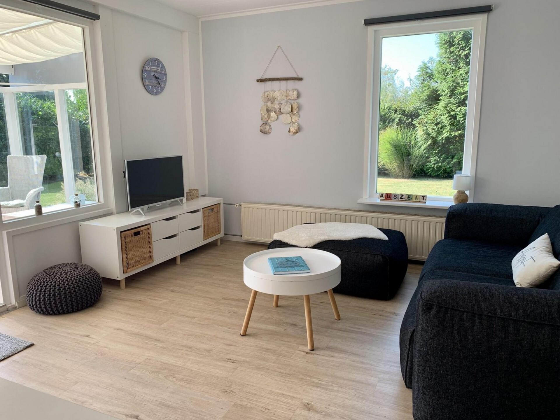 Moderne bungalow met omheinde tuin op 1,5 km van het strand van Sint-Maartenszee - foto 2