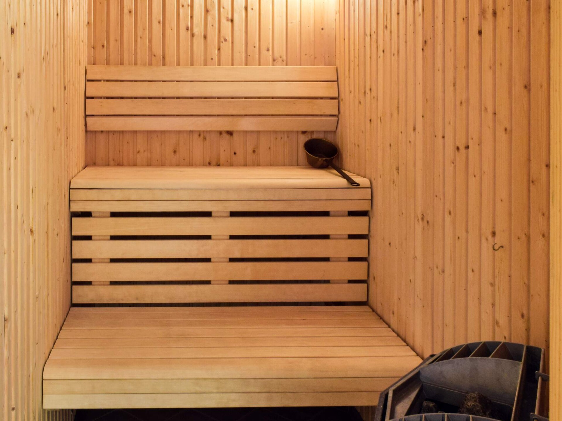 Modern vakantiehuis met privé-zwembad, sauna & zeezicht bij Engelsviken - foto 44