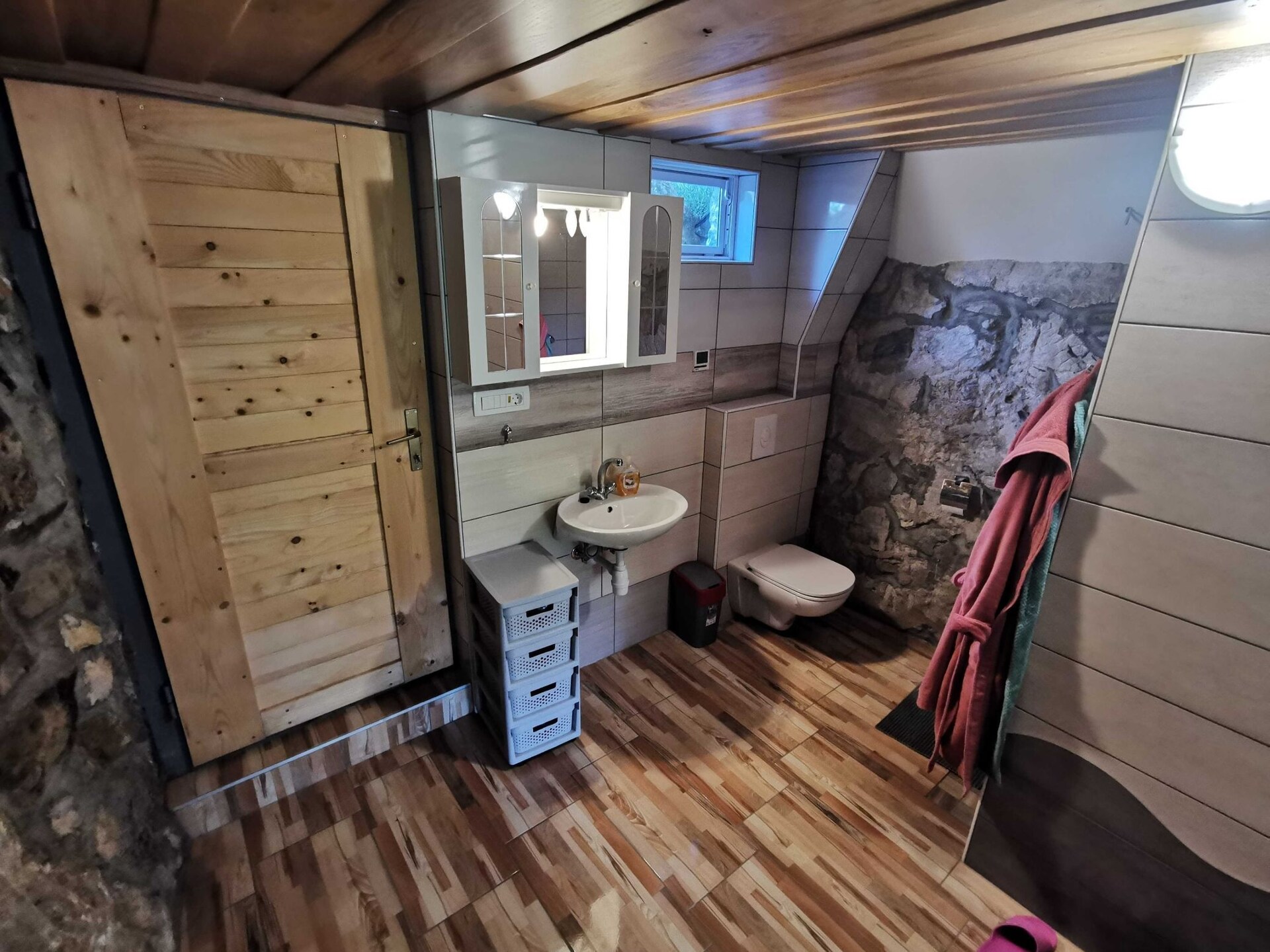 Huisje met privé wellness, sauna en hot tub vlakbij Ljubljana - foto 12