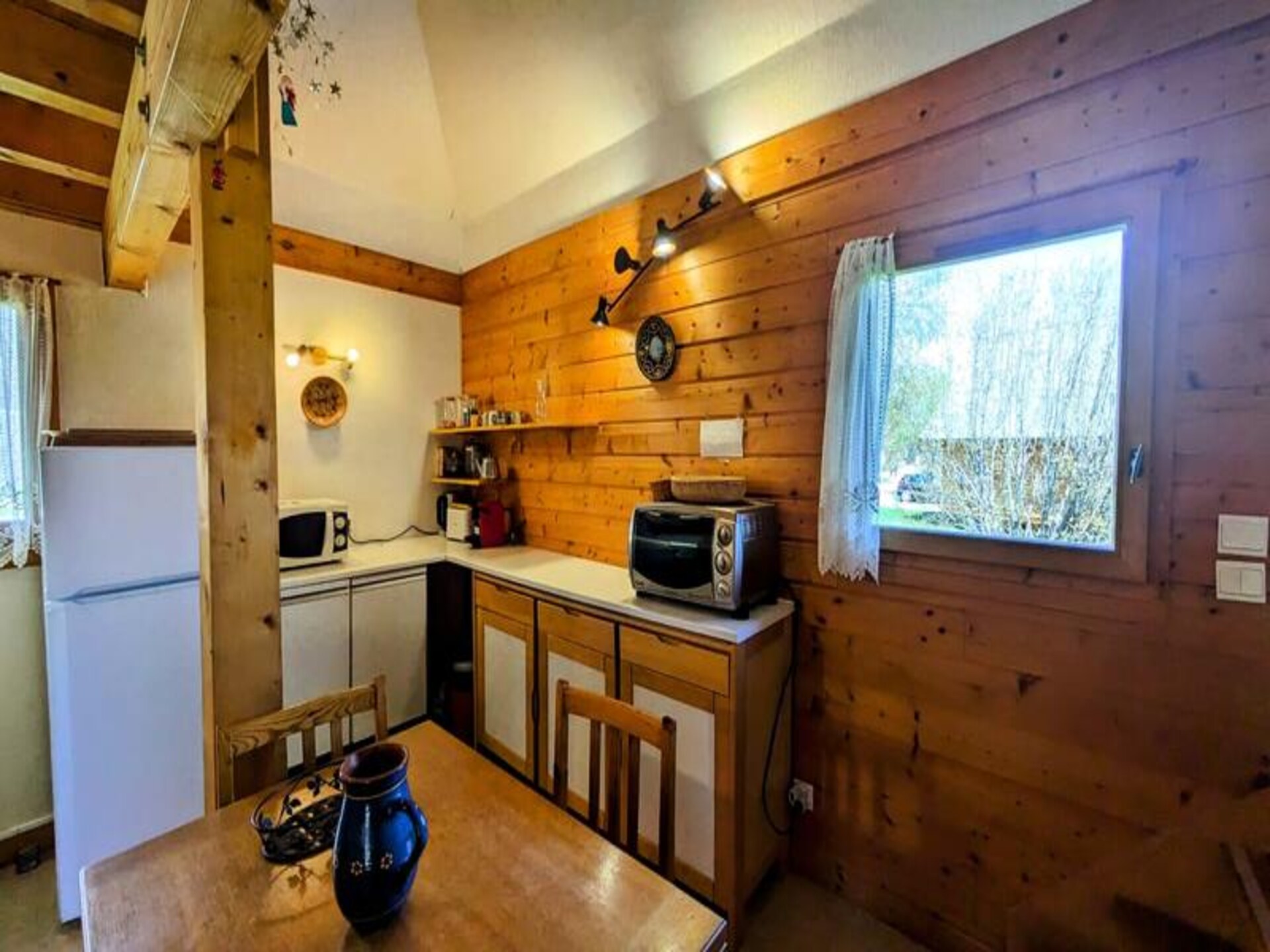 Authentiek chalet voor 6 personen in La Féclaz met tuin en gedeeld zwembad - foto 14