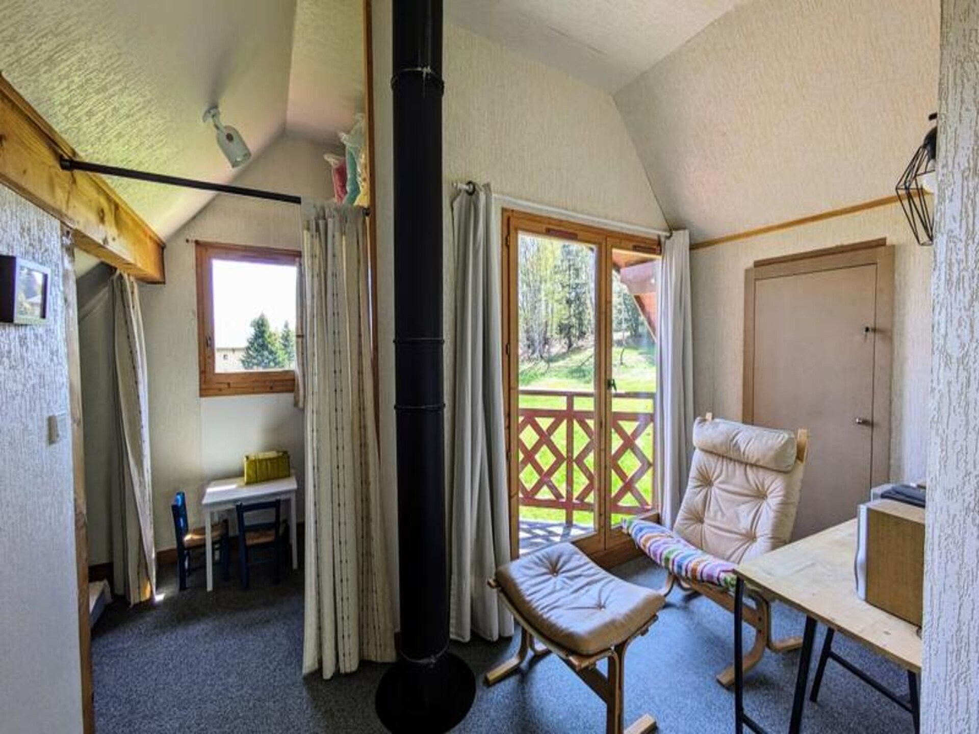 Authentiek chalet voor 6 personen in La Féclaz met tuin en gedeeld zwembad - foto 17