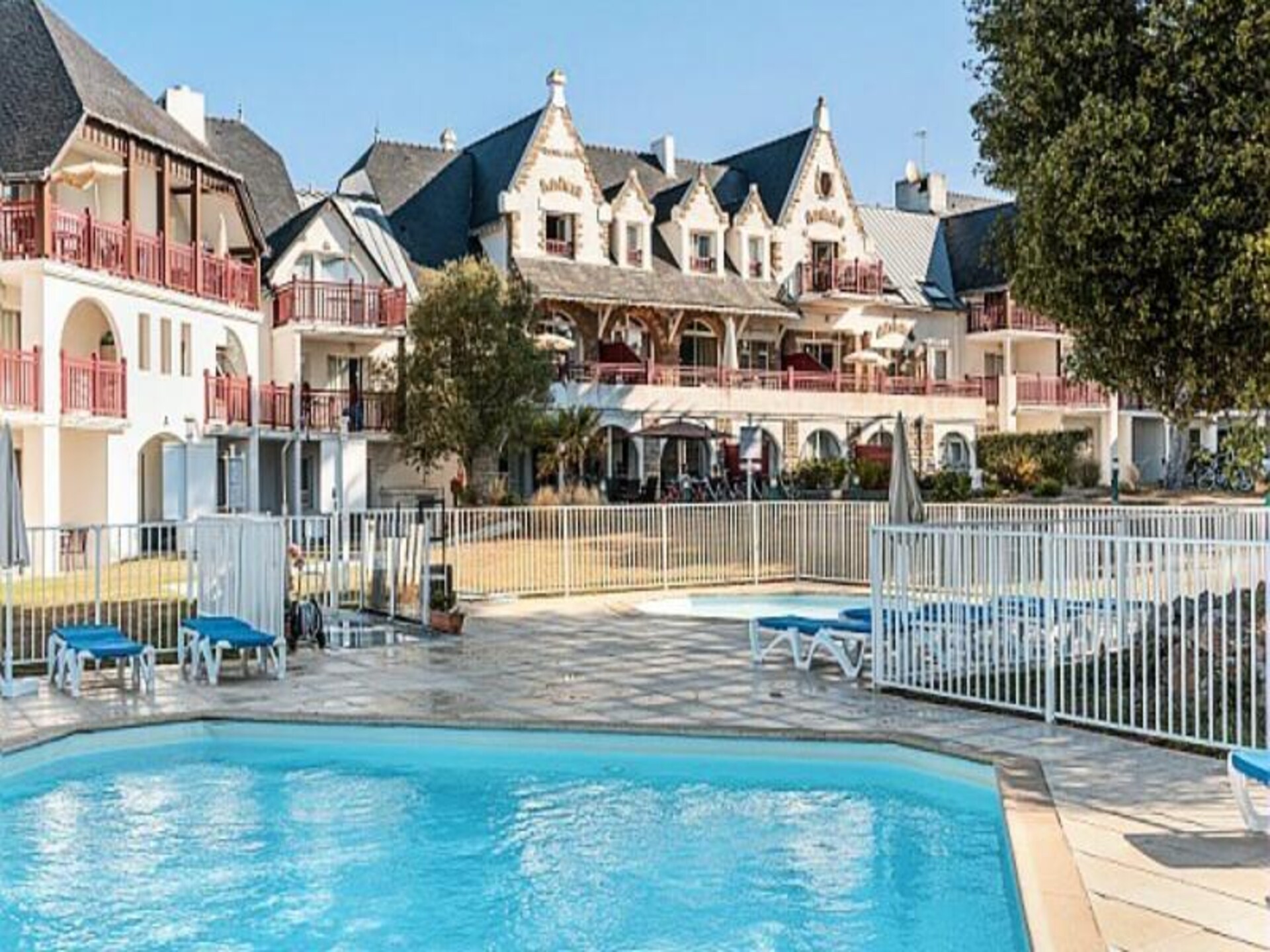 Licht appartement in Le Pouliguen met zwembad, op 800m van het strand - foto 8