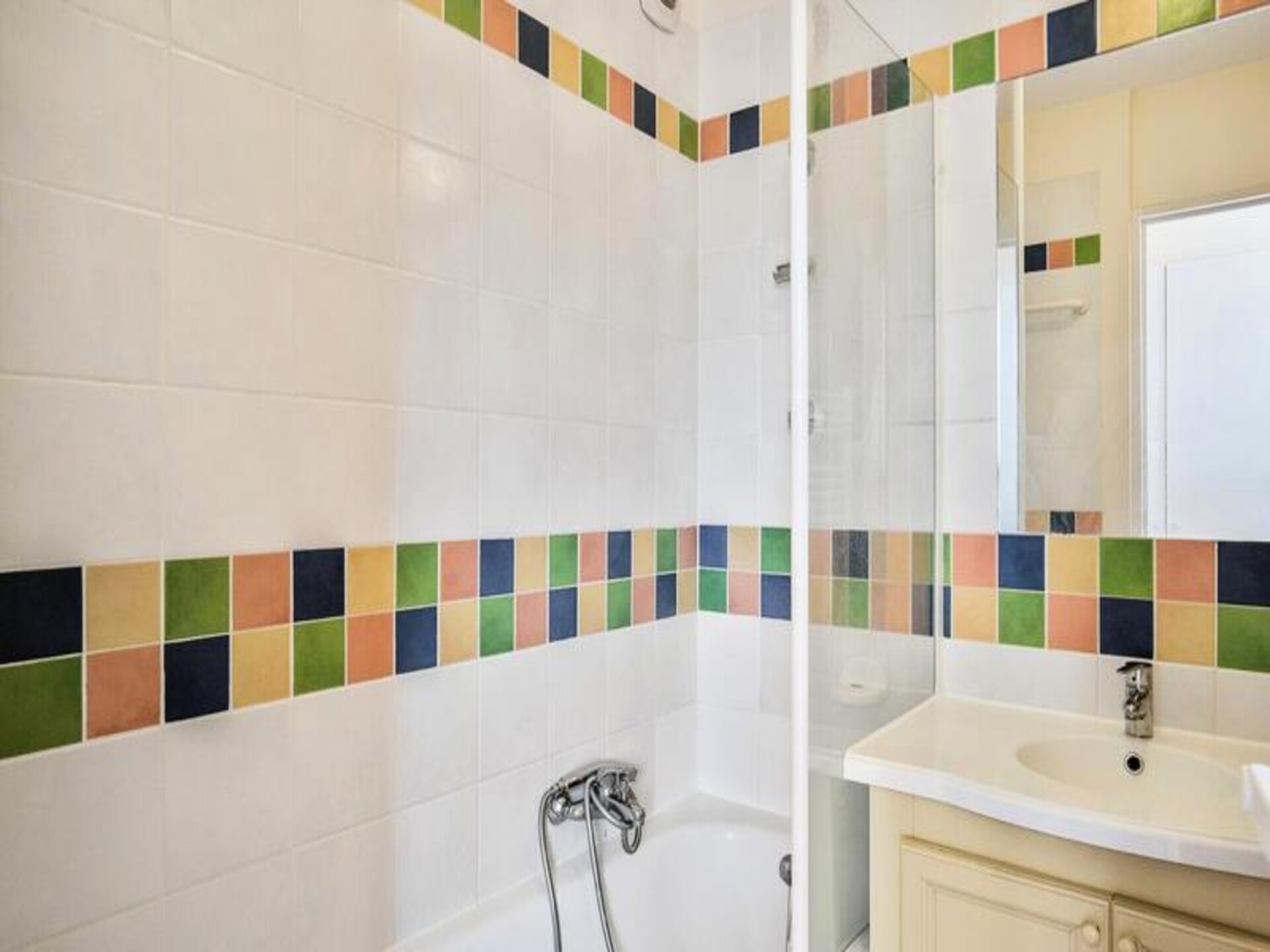Gerenoveerd appartement 6 pers. aan golfslagbad in Pont Royal - foto 12