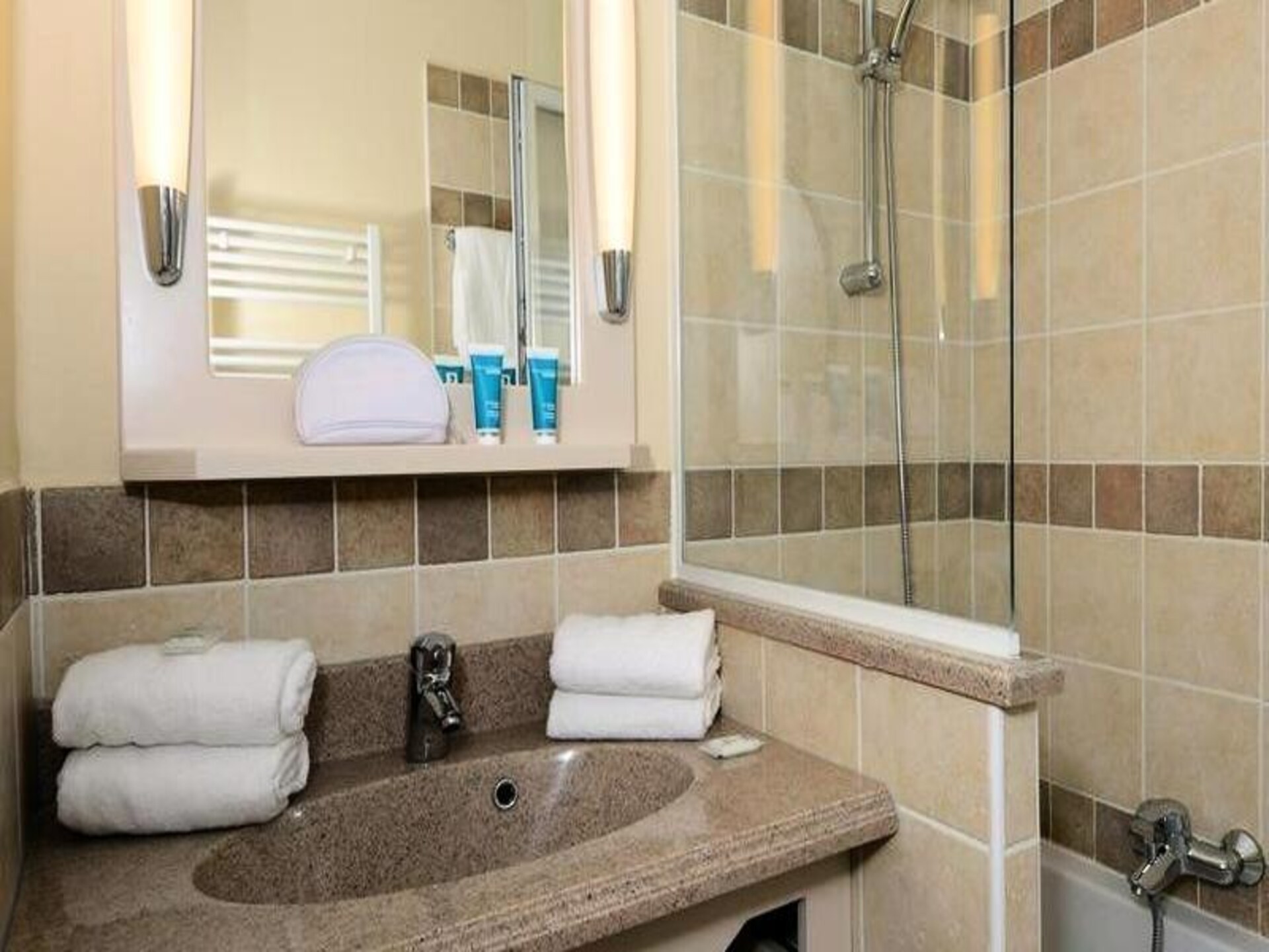 Authentiek appartement in Mallemort met uitzicht op de Luberon - foto 12