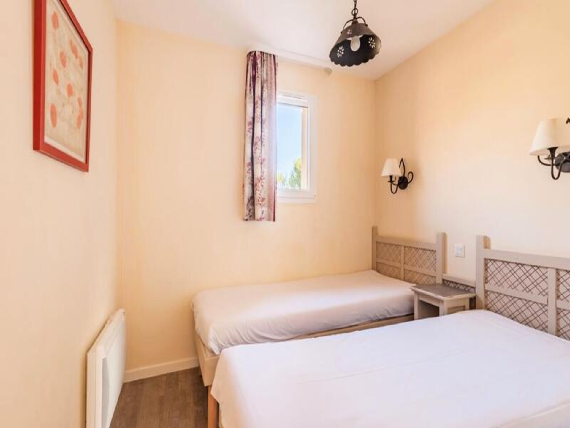 Ruim appartement voor 8 aan de voet van de Luberon met zwembaden - foto 13