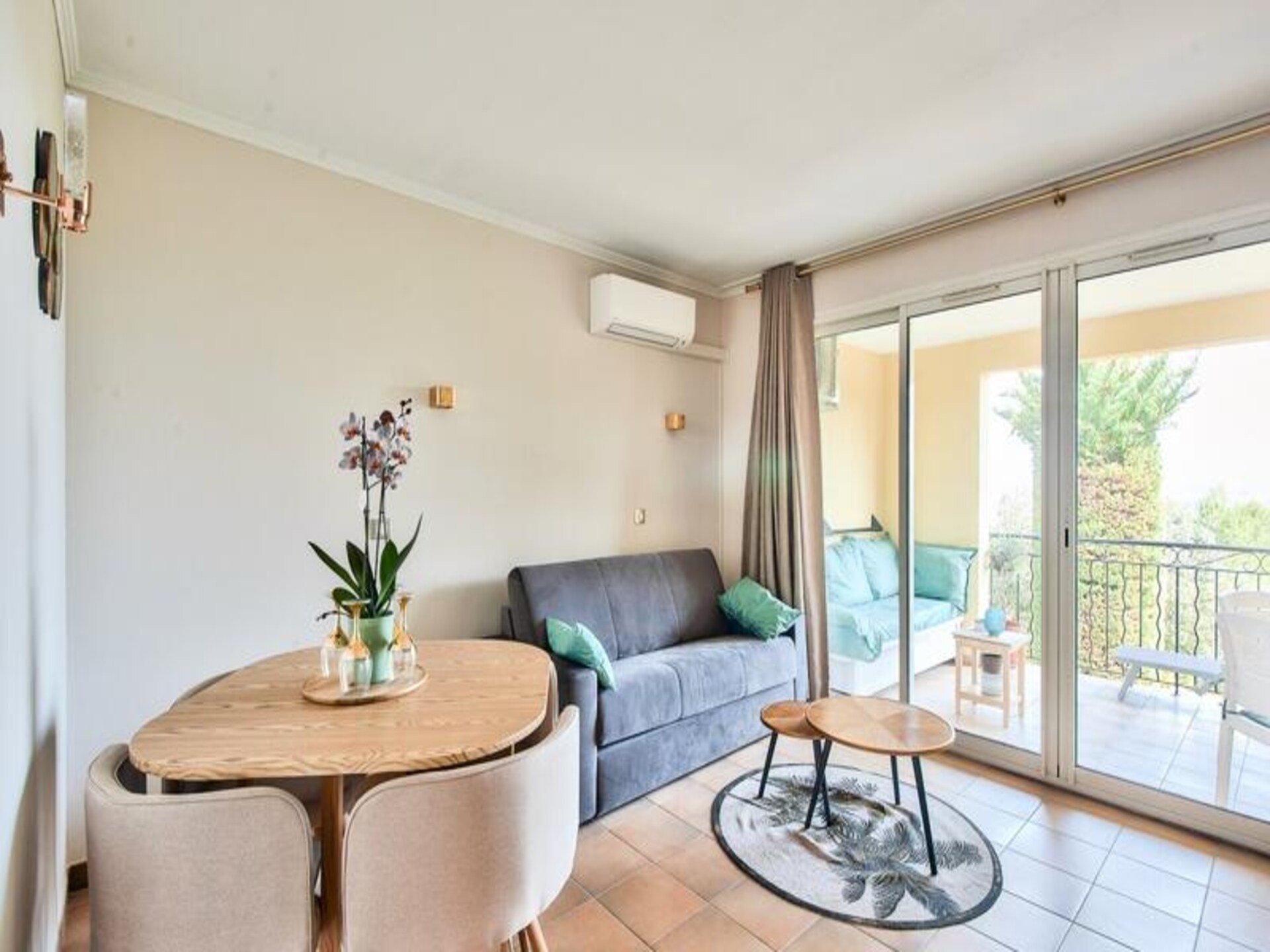 Gerenoveerd appartement in hartje Pont Royal met airco & zwembad - foto 16