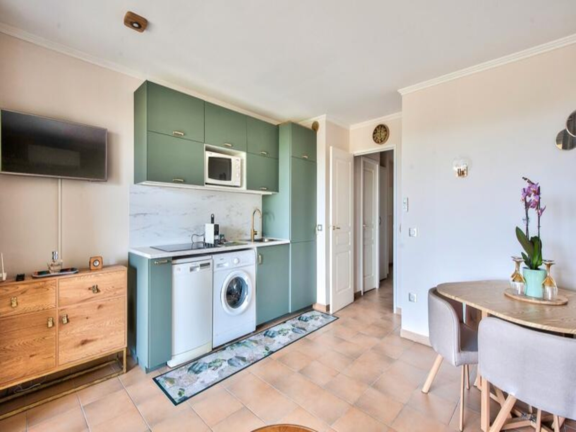 Gerenoveerd appartement in hartje Pont Royal met airco & zwembad - foto 25