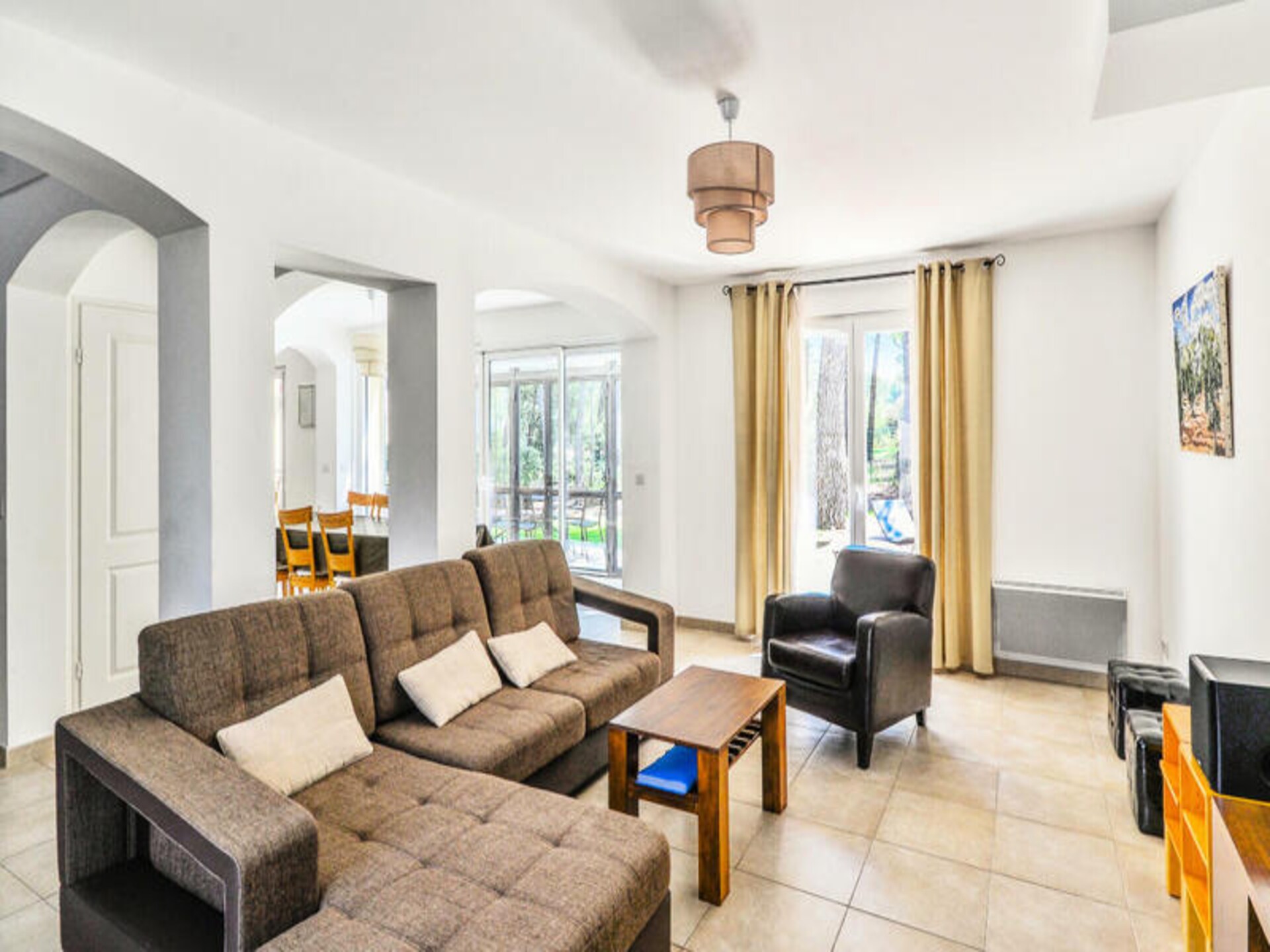 Ruime villa met privézwembad aan golfbaan Pont Royal, Mallemort - foto 24