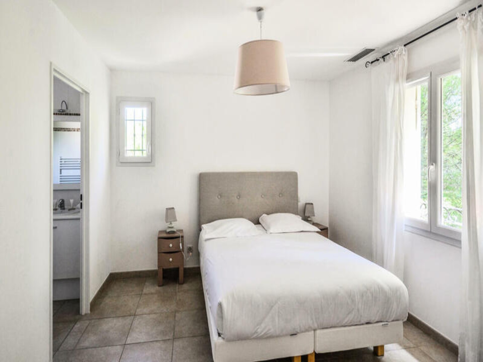 Ruime villa met privézwembad aan golfbaan Pont Royal, Mallemort - foto 28