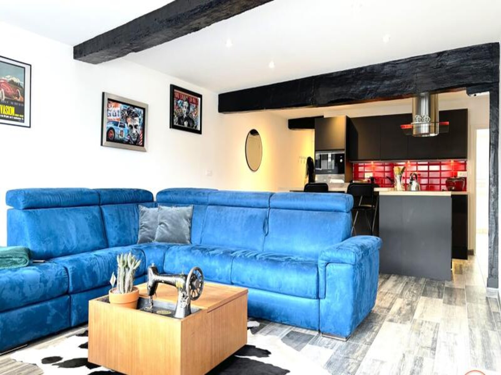 L'Olympe: Uniek appartement met bioscoop en voetbaltafel in centrum Rouen - foto 9