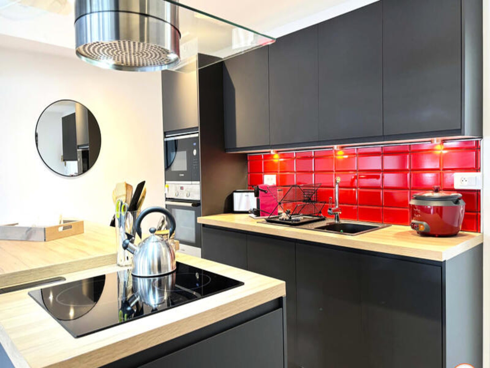 L'Olympe: Uniek appartement met bioscoop en voetbaltafel in centrum Rouen - foto 13