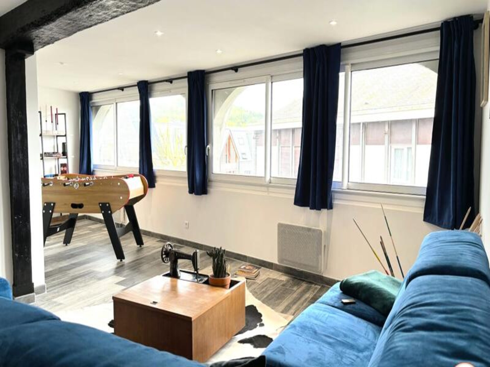 L'Olympe: Uniek appartement met bioscoop en voetbaltafel in centrum Rouen - foto 22