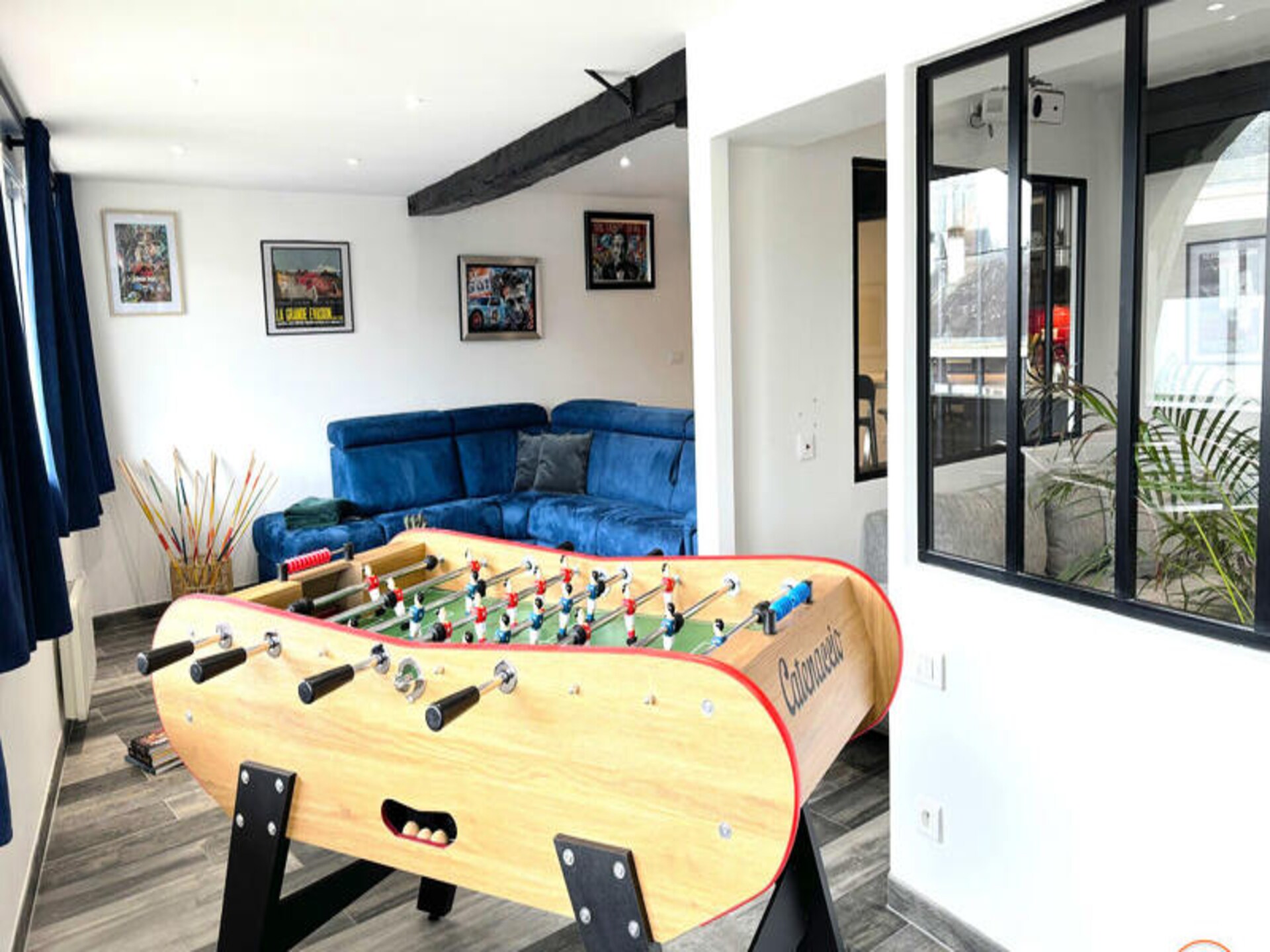 L'Olympe: Uniek appartement met bioscoop en voetbaltafel in centrum Rouen - foto 24