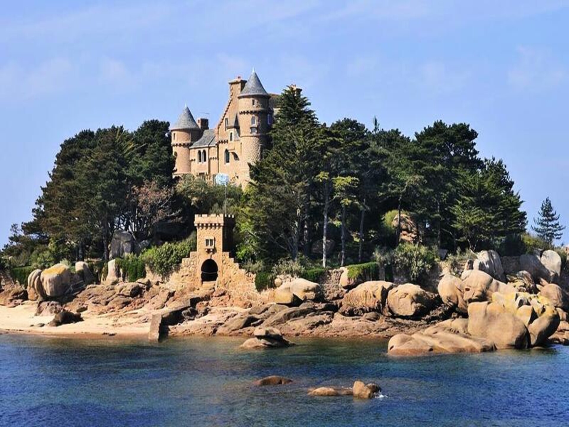 Ruim appartement met tuin en uitzicht in Trégastel, Côte de Granit Rose - foto 19