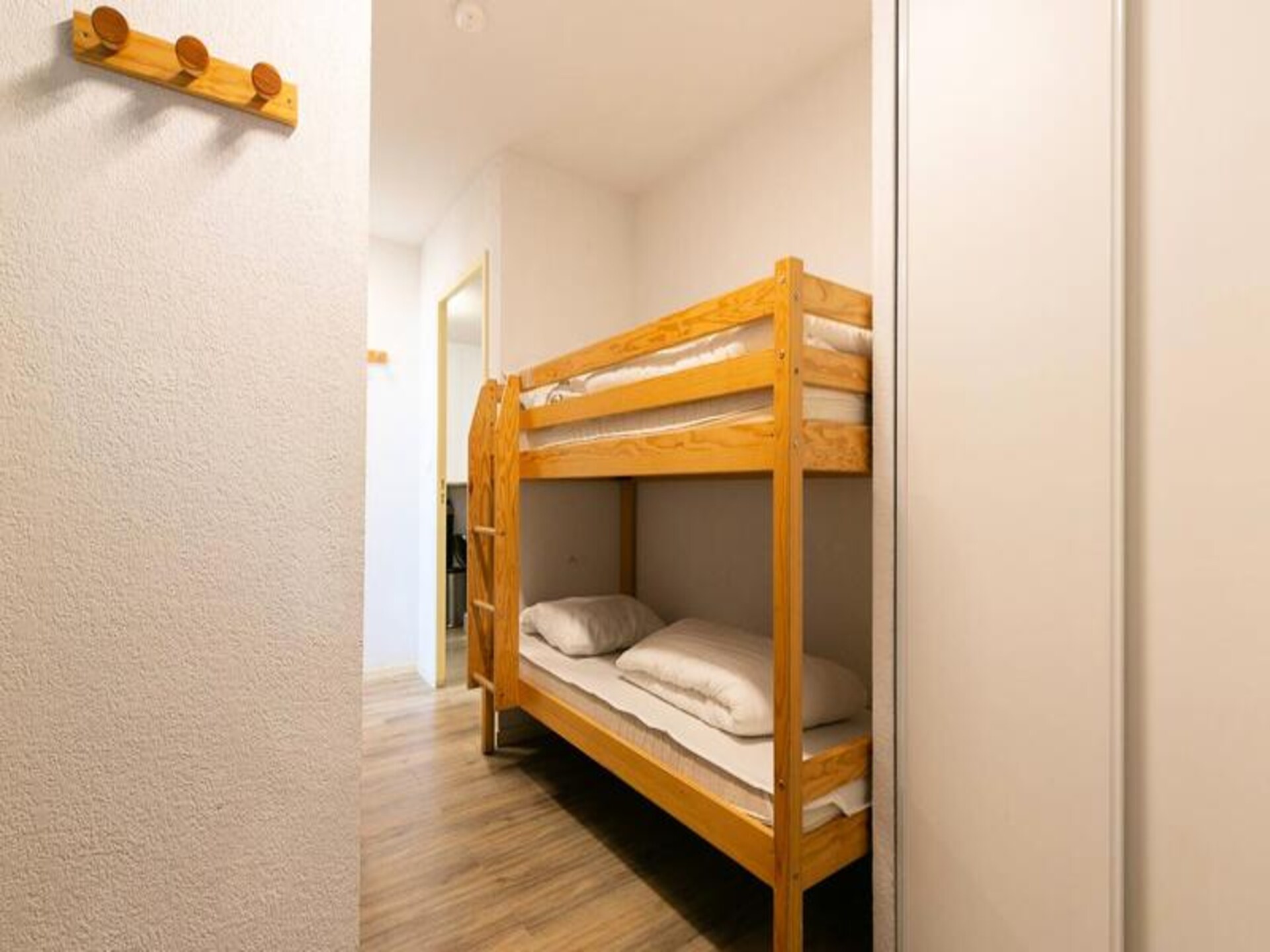 Ruim appartement voor 8 personen aan de voet van de Pyreneeën in Germ - foto 7