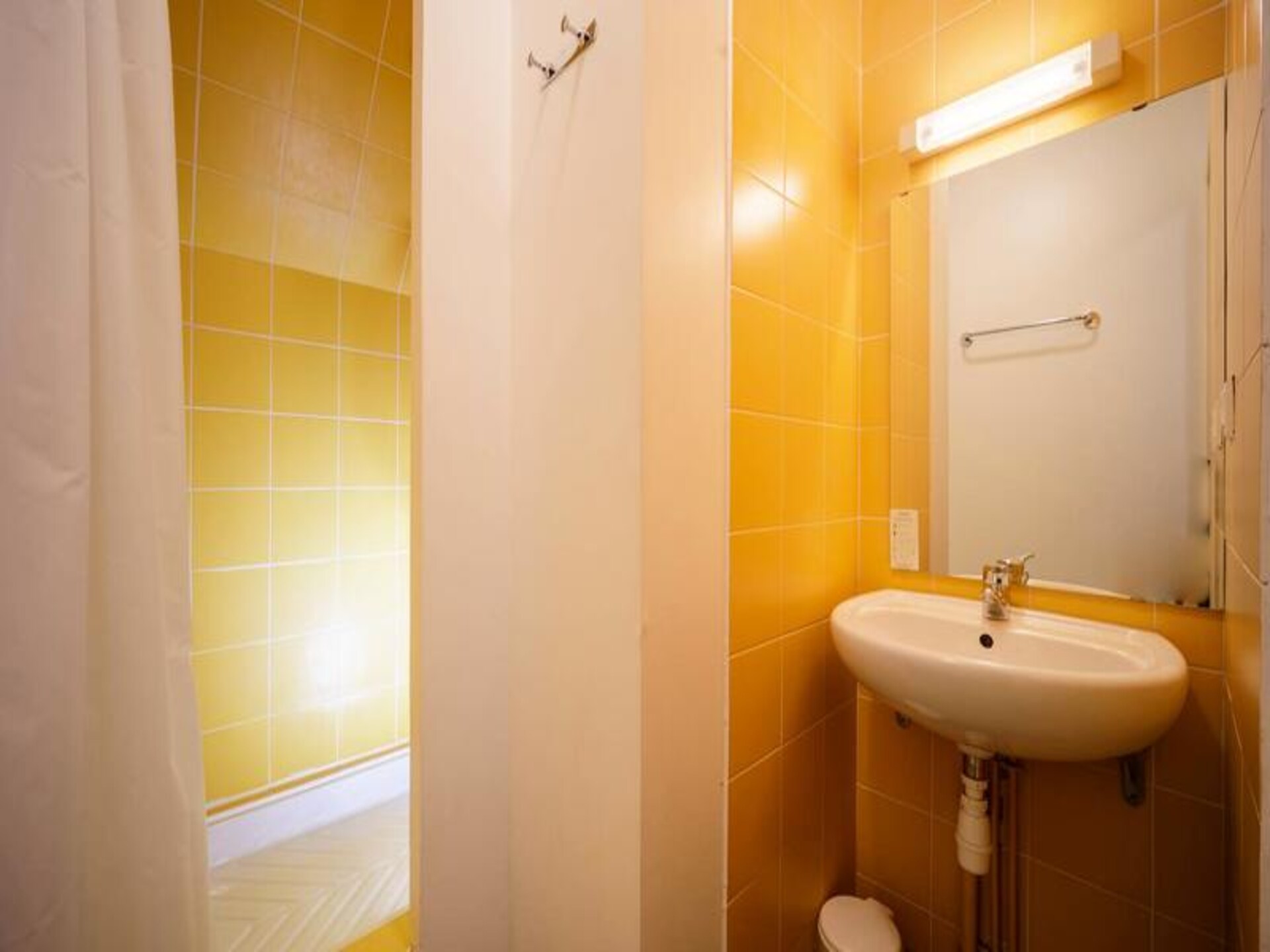 Ruim appartement voor 10 personen aan de voet van de Pyreneeën in Germ - foto 7