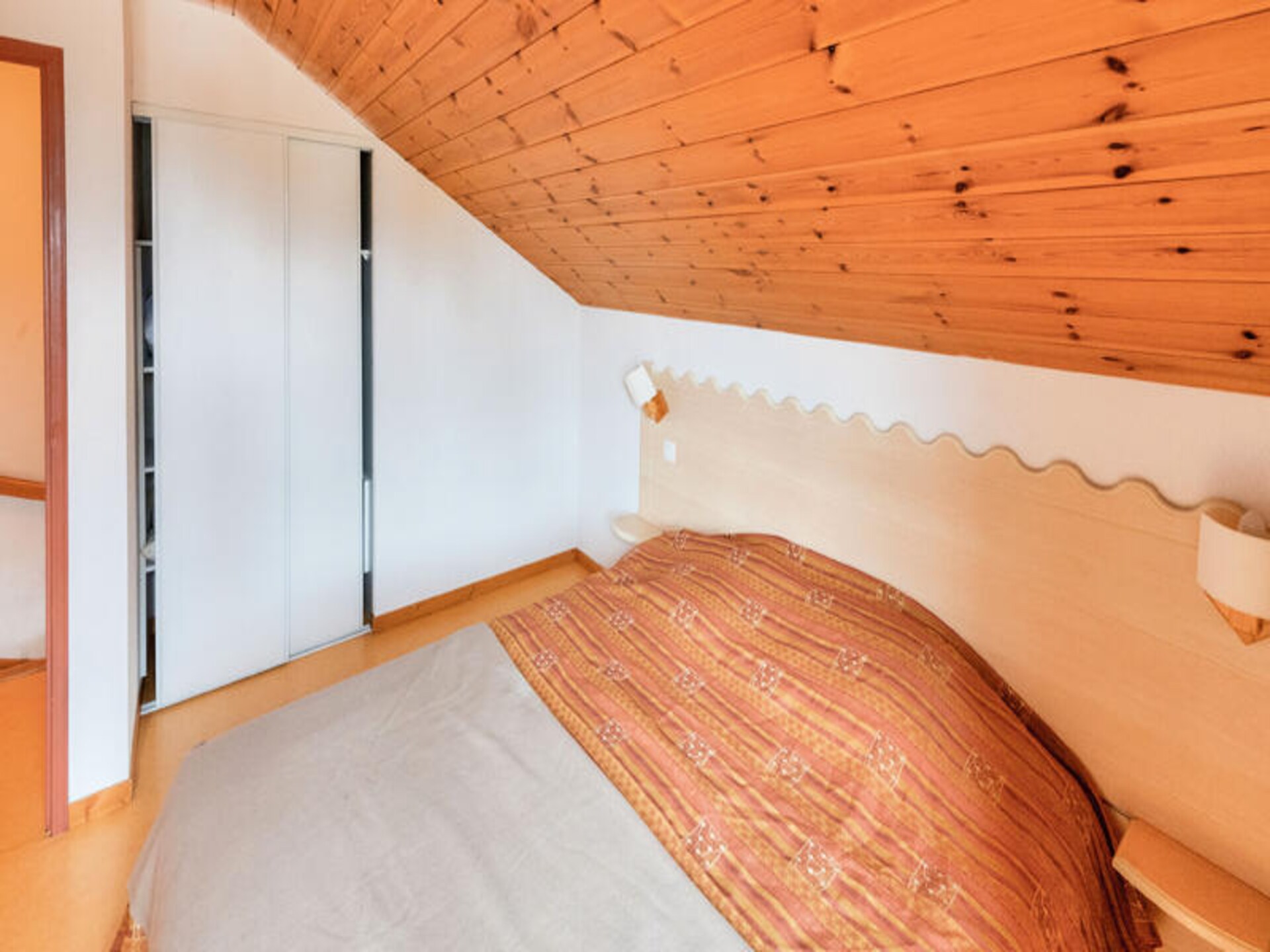 Authentiek chalet voor 6 personen in Puy Saint Vincent, direct aan de piste - foto 13