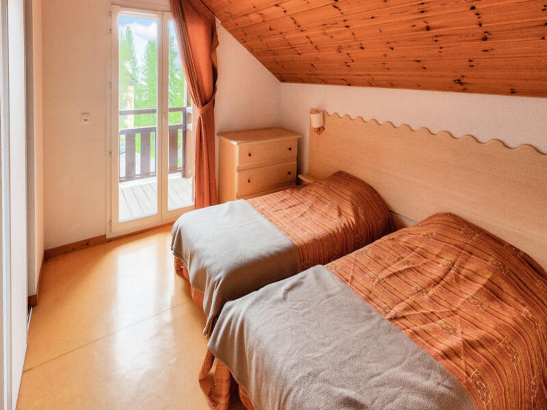 Authentiek chalet voor 6 personen in Puy Saint Vincent, direct aan de piste - foto 15