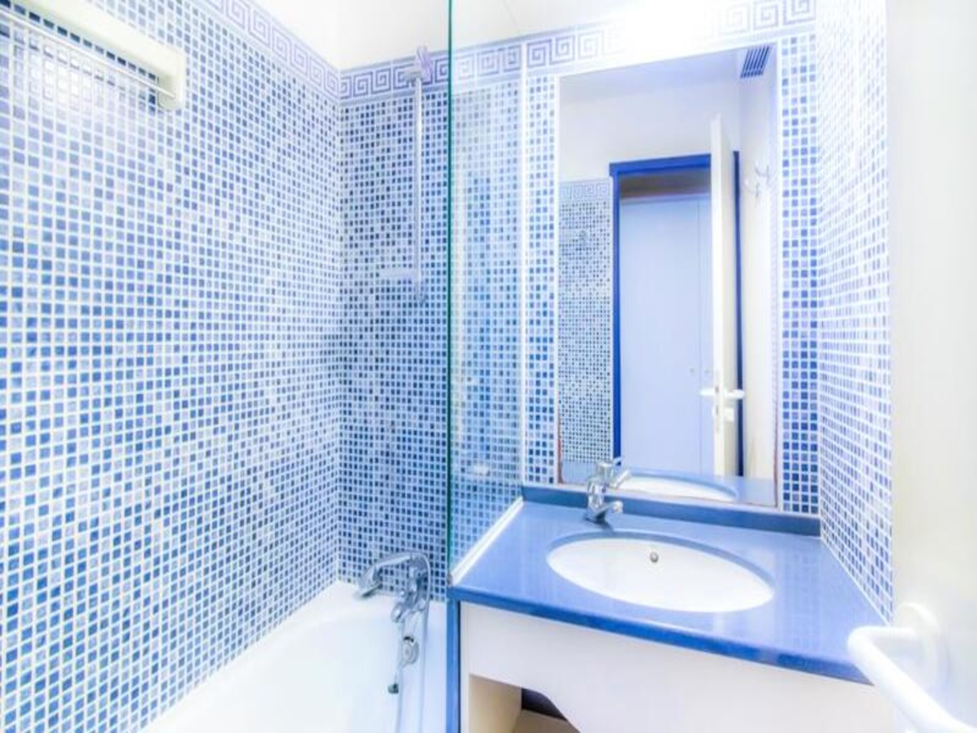 Appartement aan meer met zwembad, golf & strand op 2,5 km - foto 26