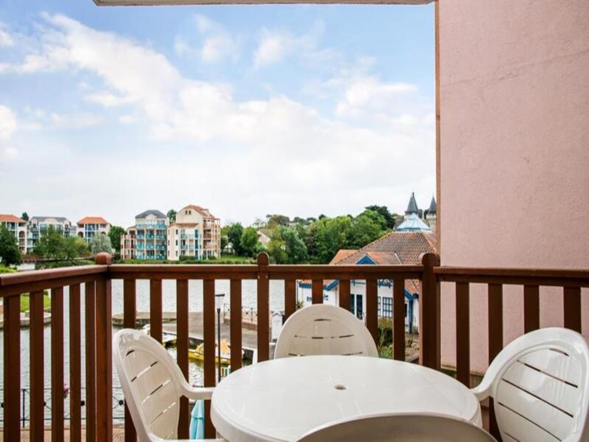 Appartement aan het meer met zwembaden, vlakbij strand en golfbaan - foto 27