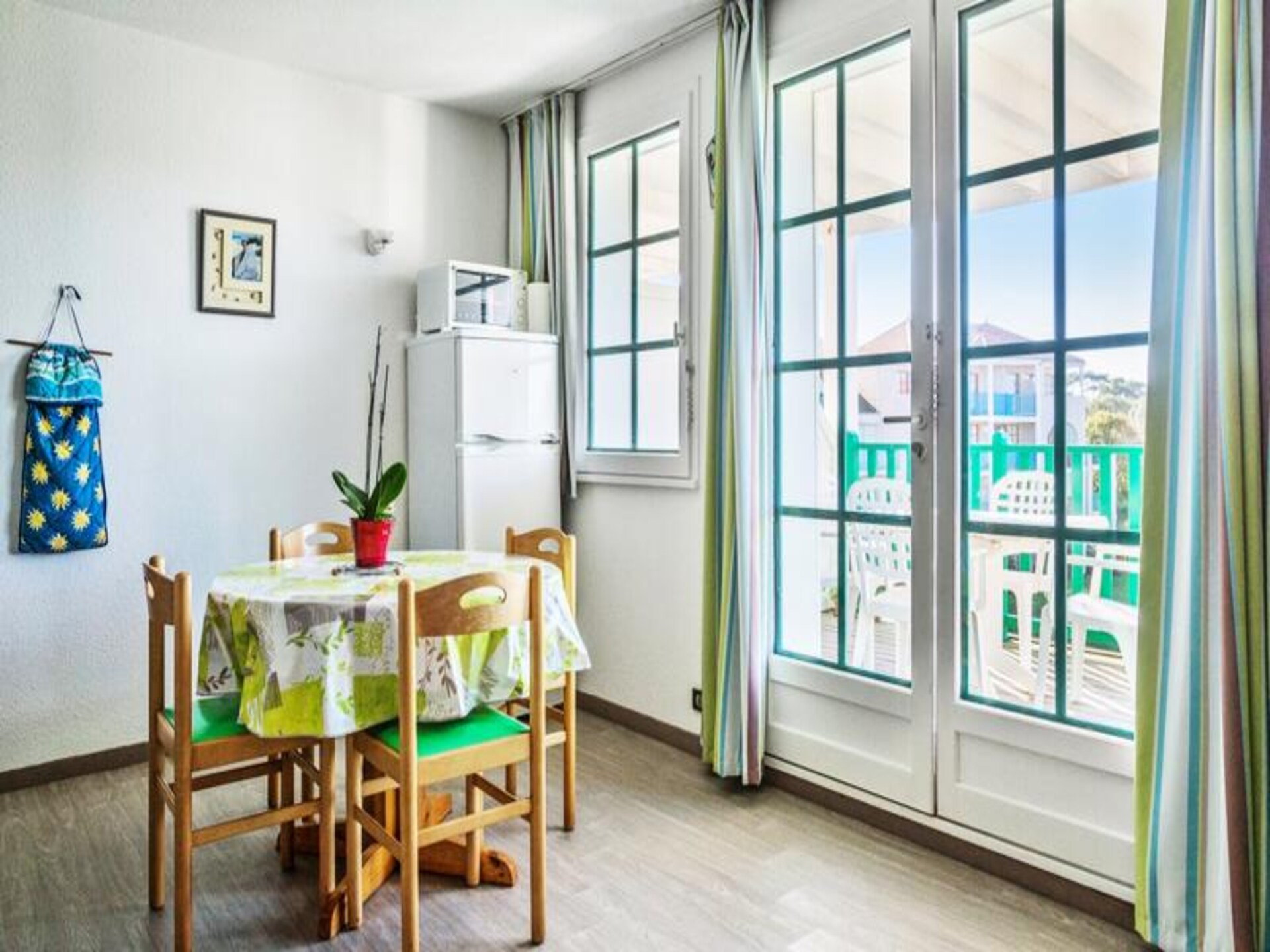 Zonnig appartement met balkon, uitzicht op meer, nabij strand van Veillon - foto 22