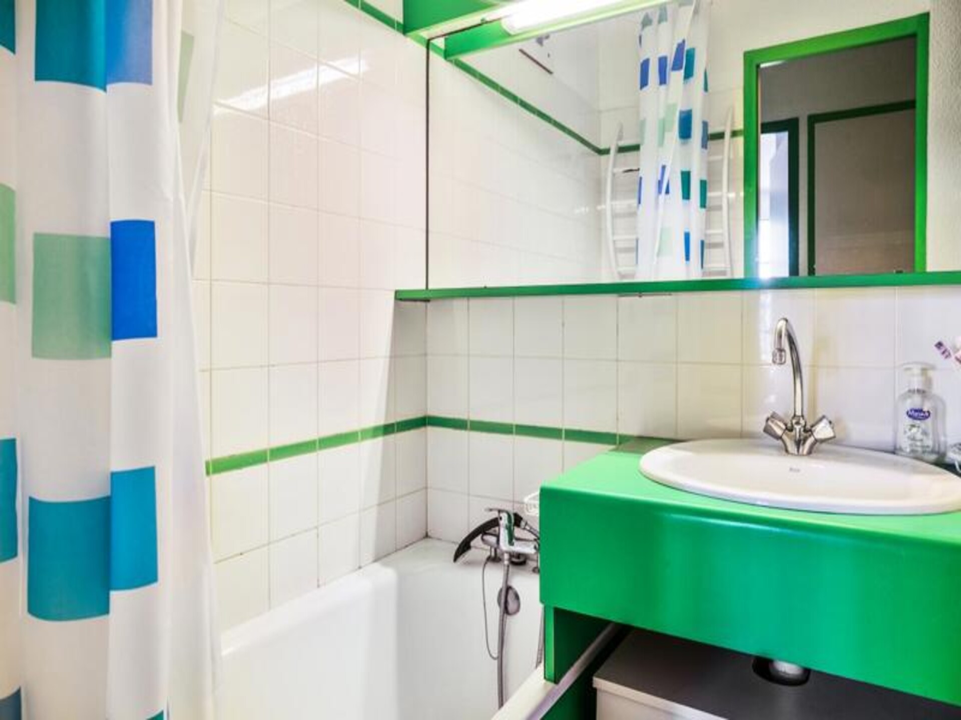 Zonnig appartement met balkon, uitzicht op meer, nabij strand van Veillon - foto 26