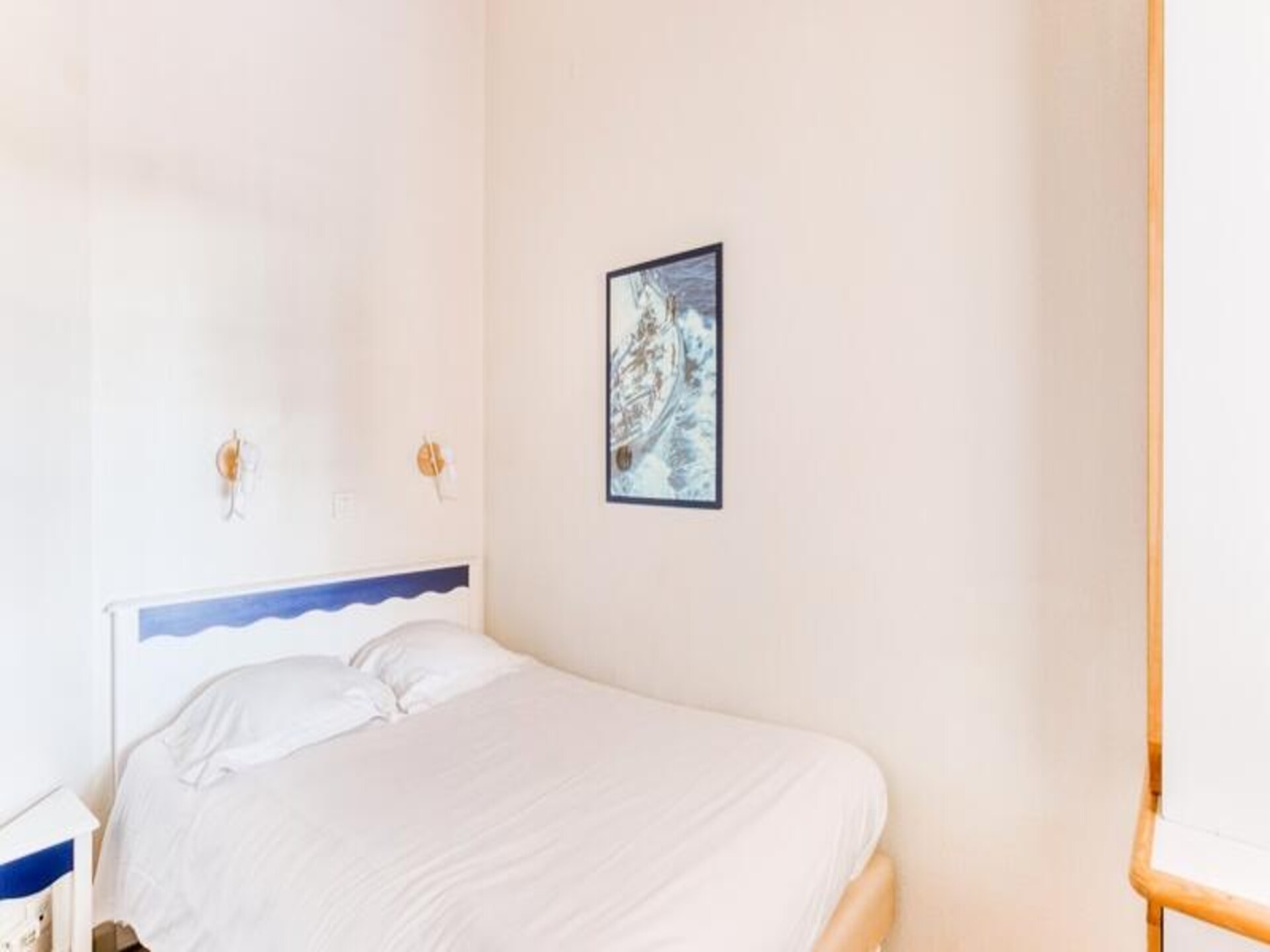 Licht appartement met balkon en uitzicht op het meer bij de oceaan - foto 27