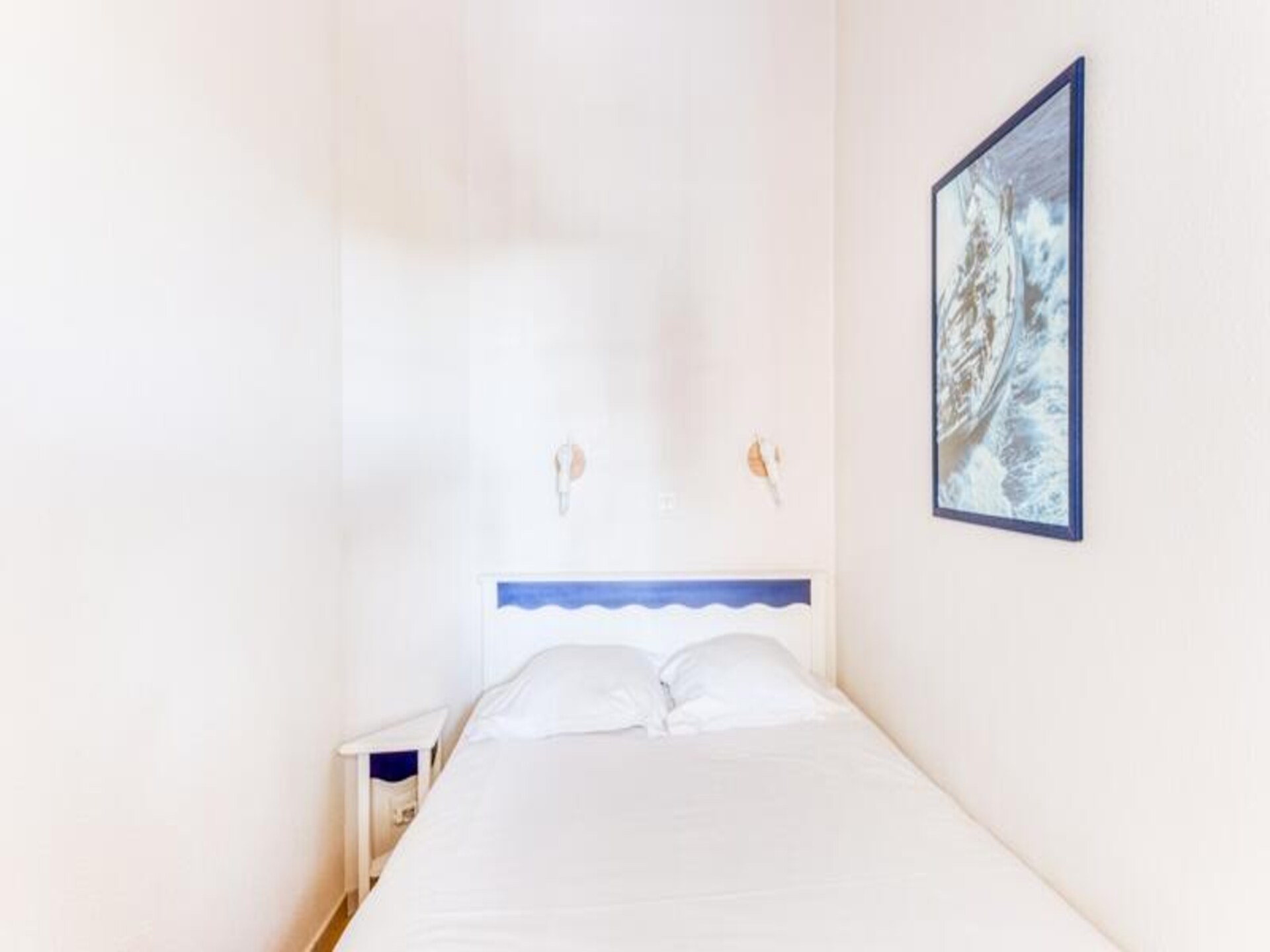 Licht appartement met balkon en uitzicht op het meer bij de oceaan - foto 29