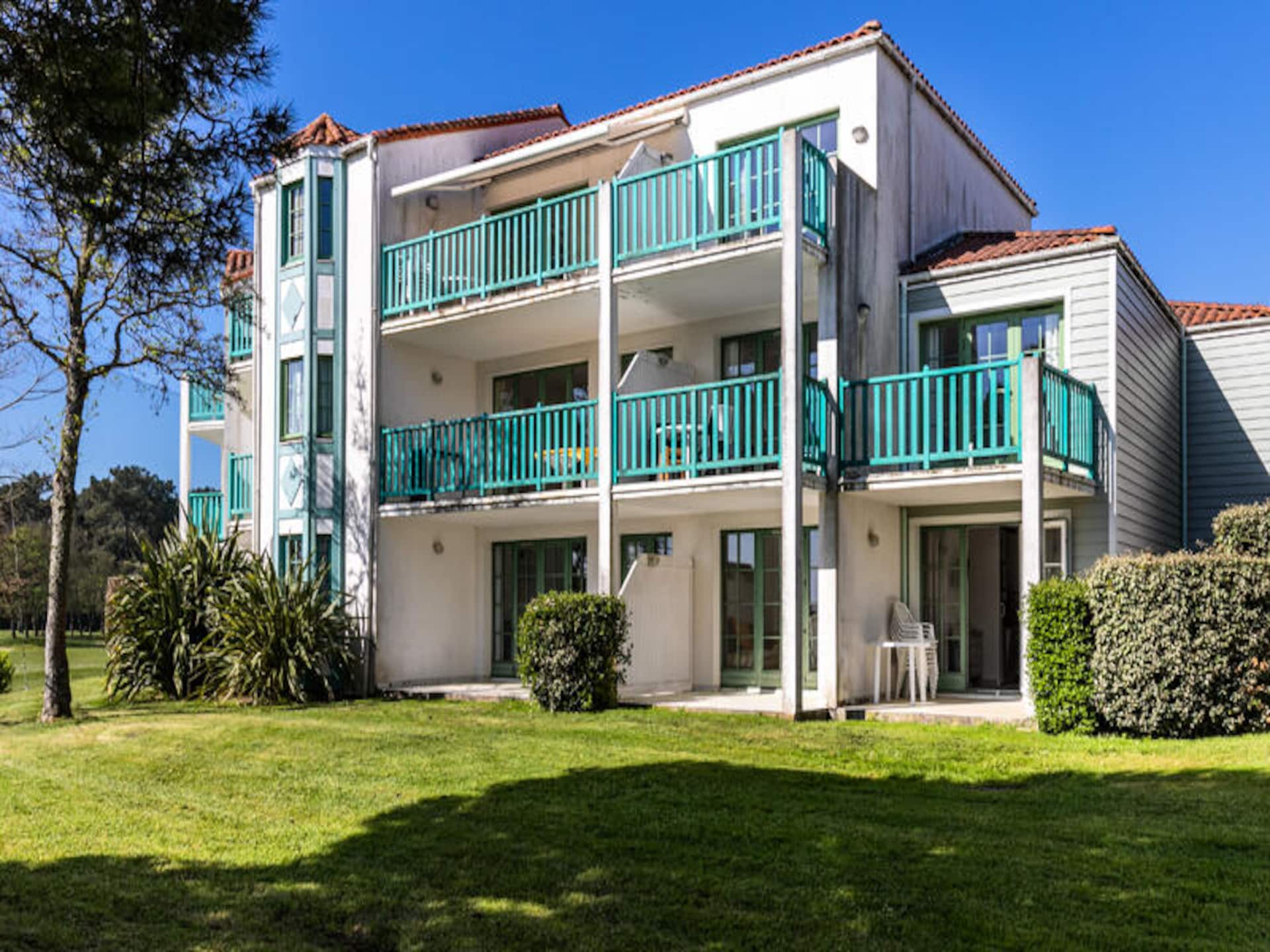 Appartement aan de Franse kust met zwembad en uitzicht op het meer - foto 21