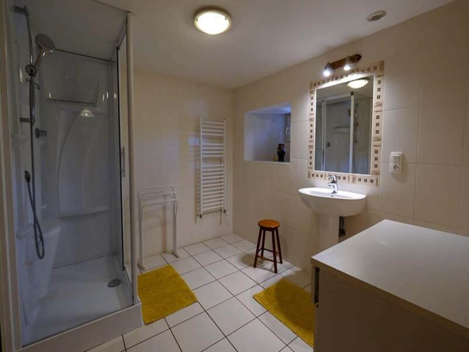 Authentiek vrijstaand huis voor 11 personen in Albaret-le-Comtal met grote tuin - foto 11