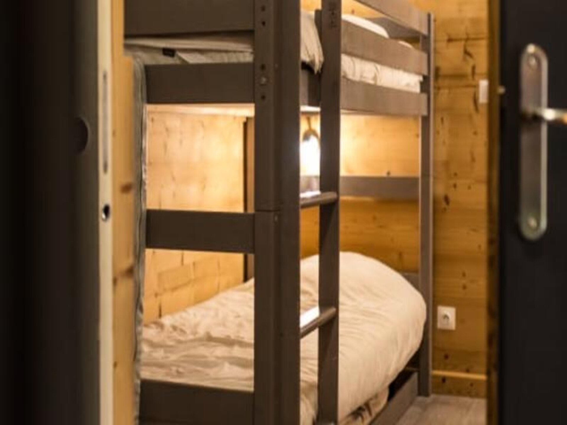 Authentiek chalet-appartement voor 6 personen in Albiez-Montrond, op loopafstand van de piste - foto 17