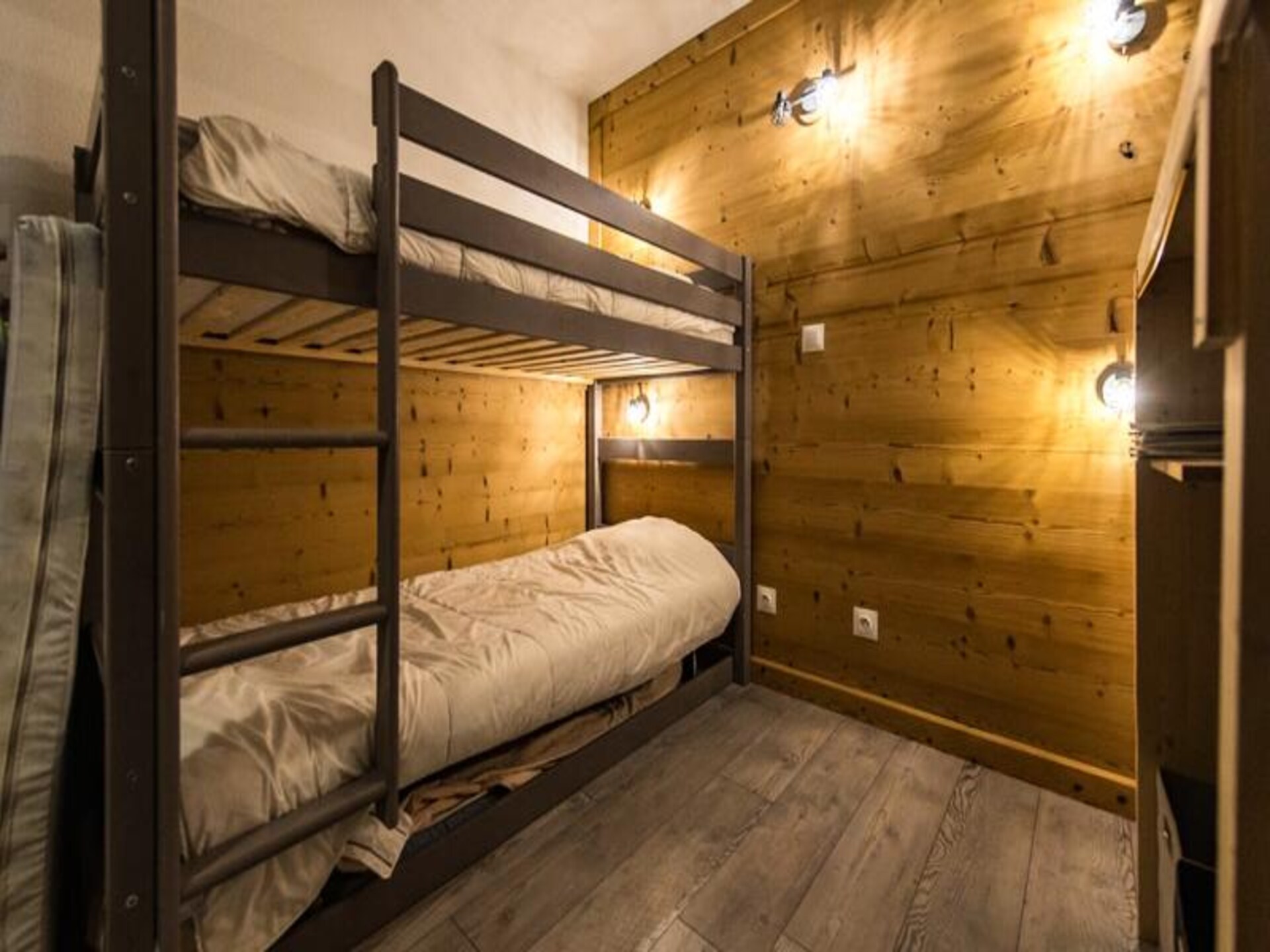 Authentiek chalet-appartement voor 6 personen in Albiez-Montrond, op loopafstand van de piste - foto 19