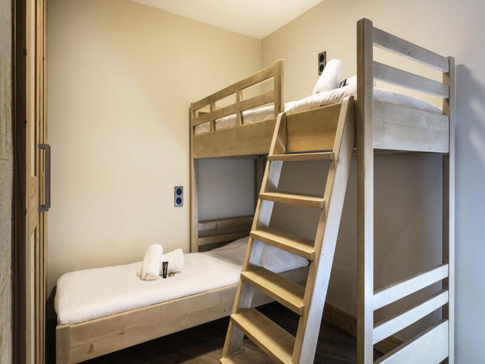 Ruim 8-persoons appartement met balkon in Alpe d'Huez - foto 15