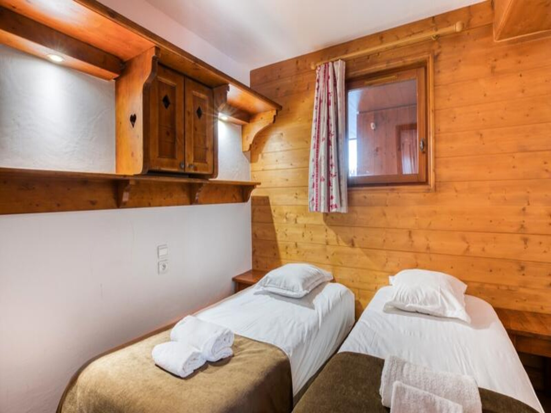 Ruim 8-persoons appartement in Arc 1800 met zwembad en sauna - foto 18