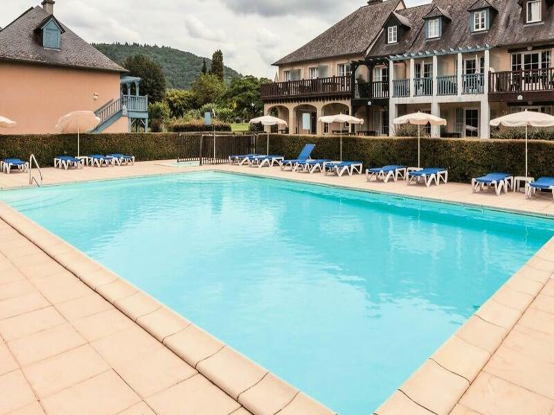 Knus appartement aan de Dordogne met tuin en zwembad in Argentat - foto 7