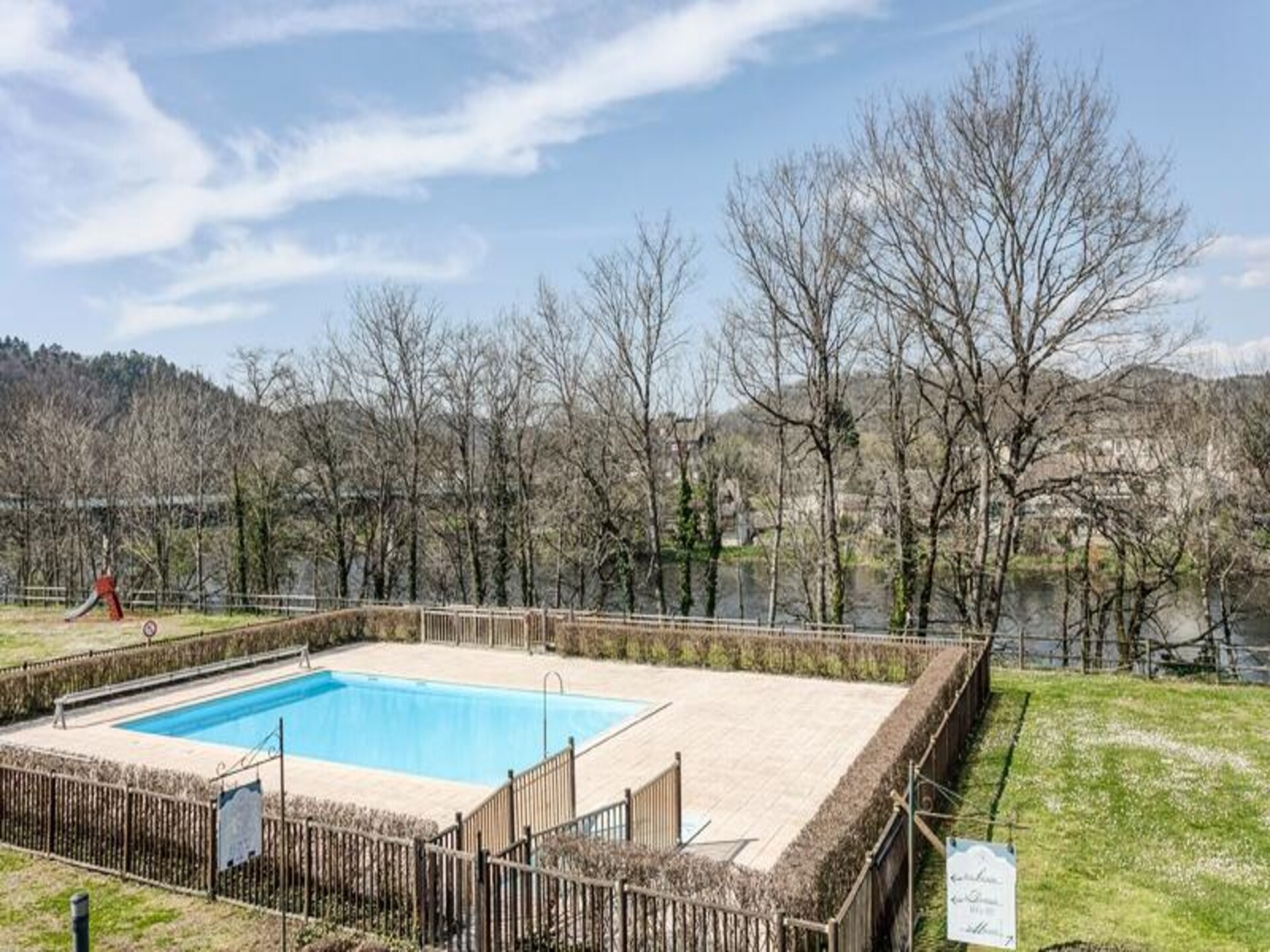 Knus appartement voor 5 personen bij Argentat met zwembad en tuin - foto 11