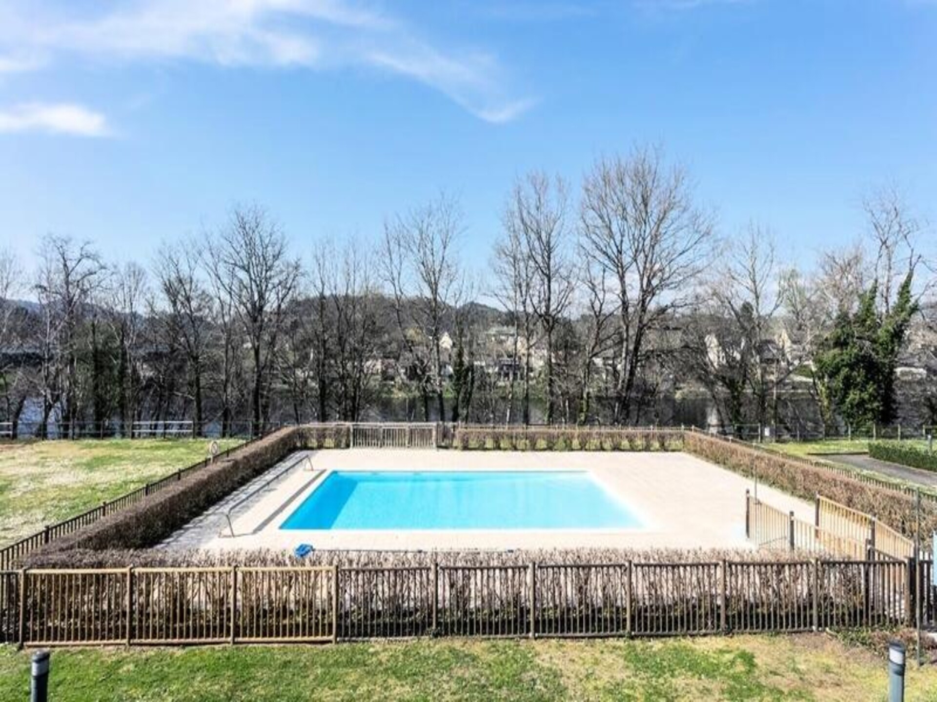 Gezellig appartement aan de Dordogne met zwembad in Argentat - foto 13