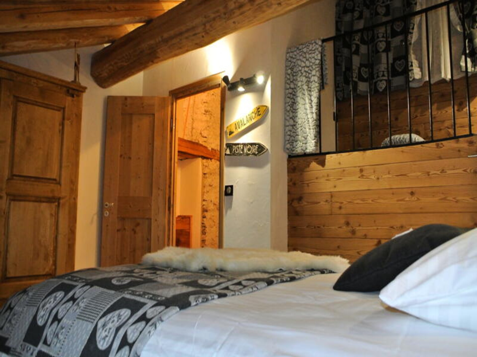 Ruim 12-persoons appartement in Bessans, direct aan de pistes - foto 6