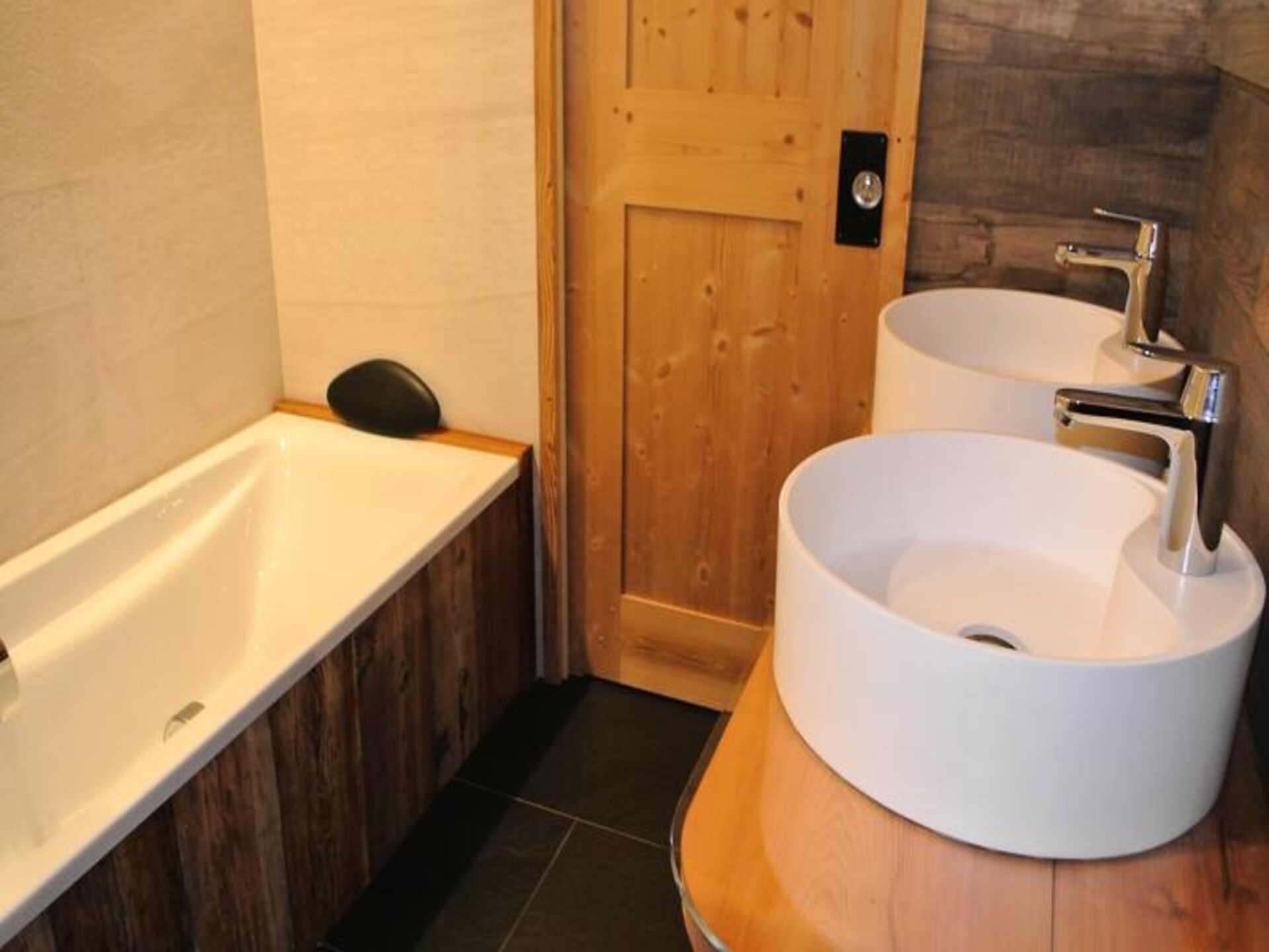 Ruim 12-persoons appartement in Bessans, direct aan de pistes - foto 8