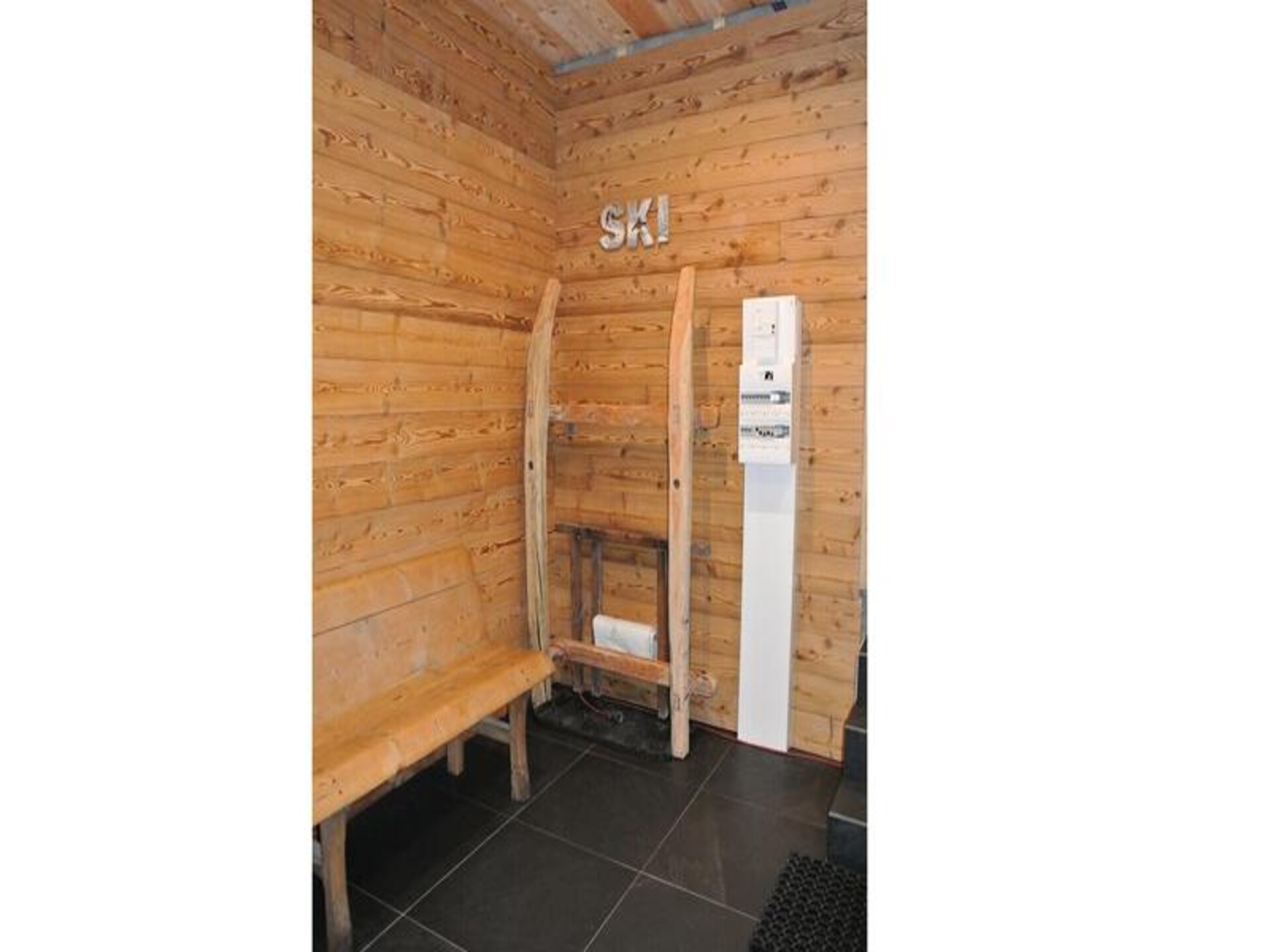 Ruim 12-persoons appartement in Bessans, direct aan de pistes - foto 9