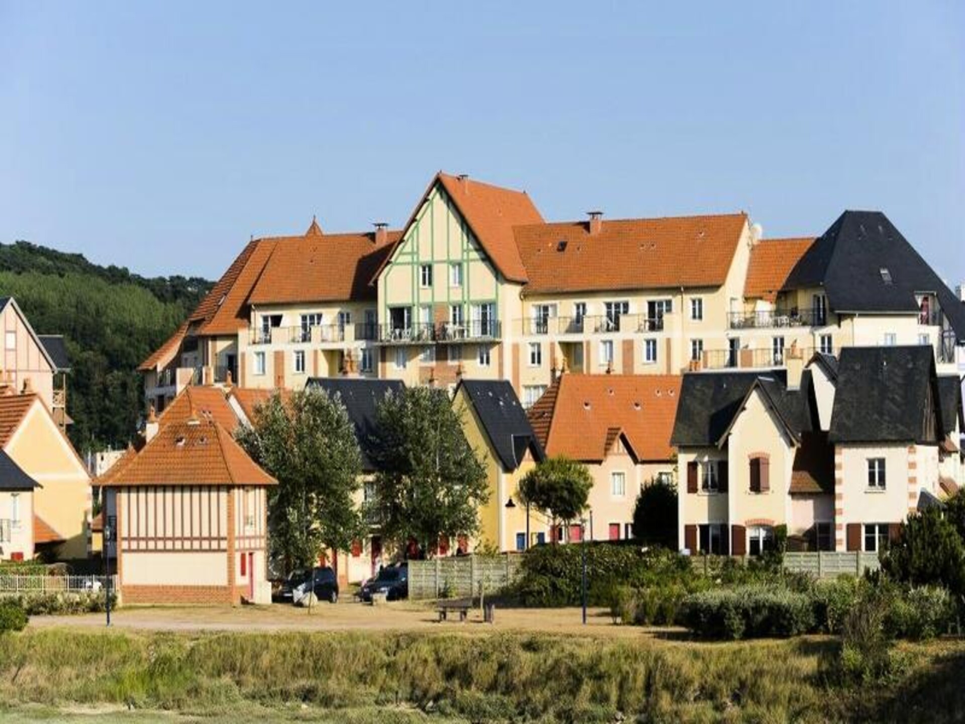 Kleurrijk appartement voor 6 bij jachthaven en strand in Dives-sur-Mer - foto 2