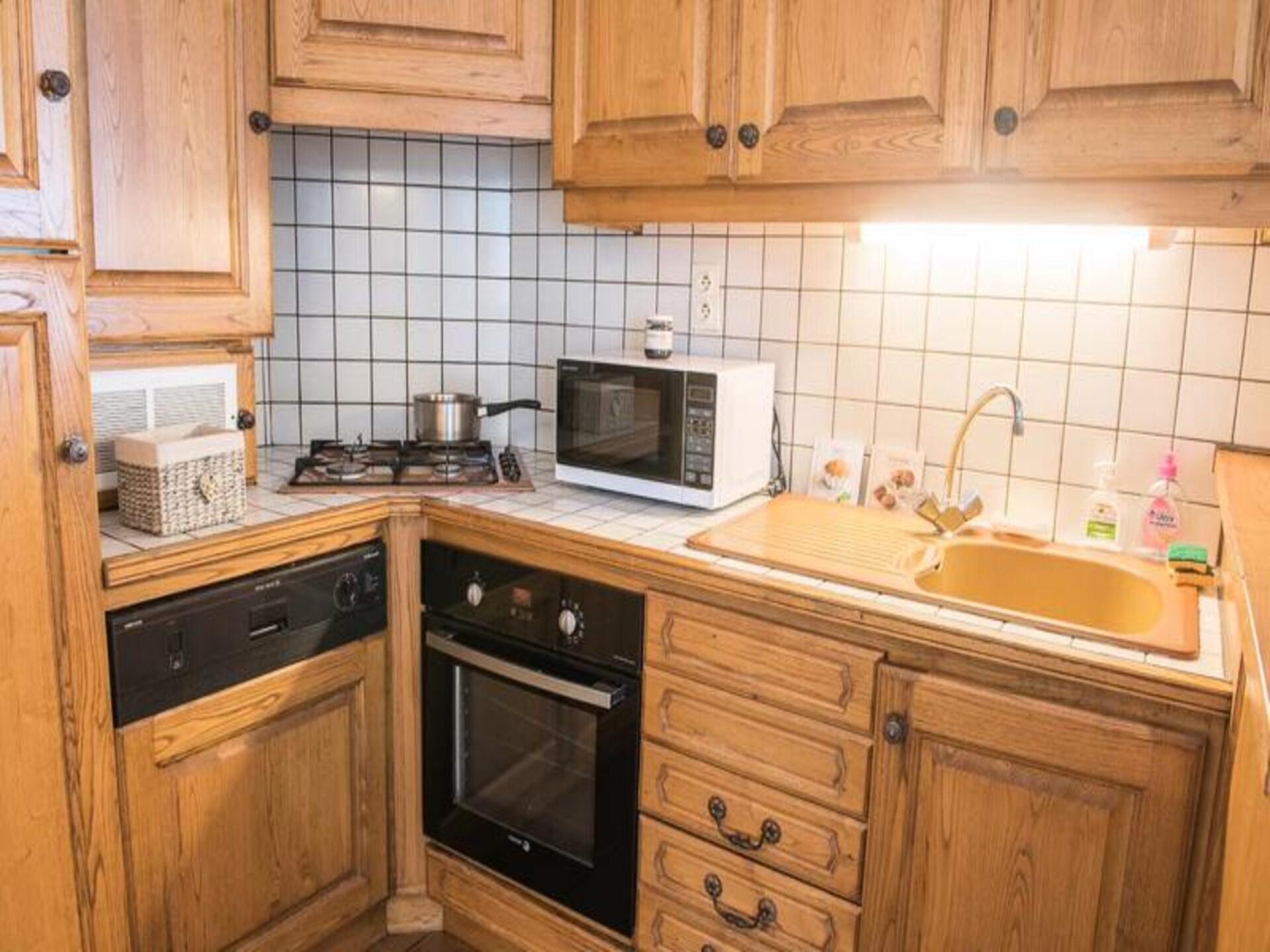 Authentiek dorpsappartement voor 7 personen in Fau de Peyre met tuin - foto 7