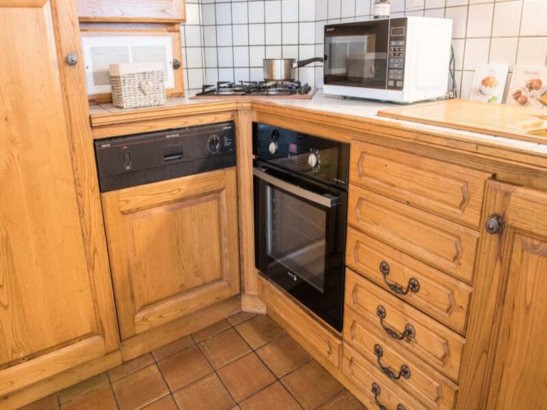 Authentiek dorpsappartement voor 7 personen in Fau de Peyre met tuin - foto 9