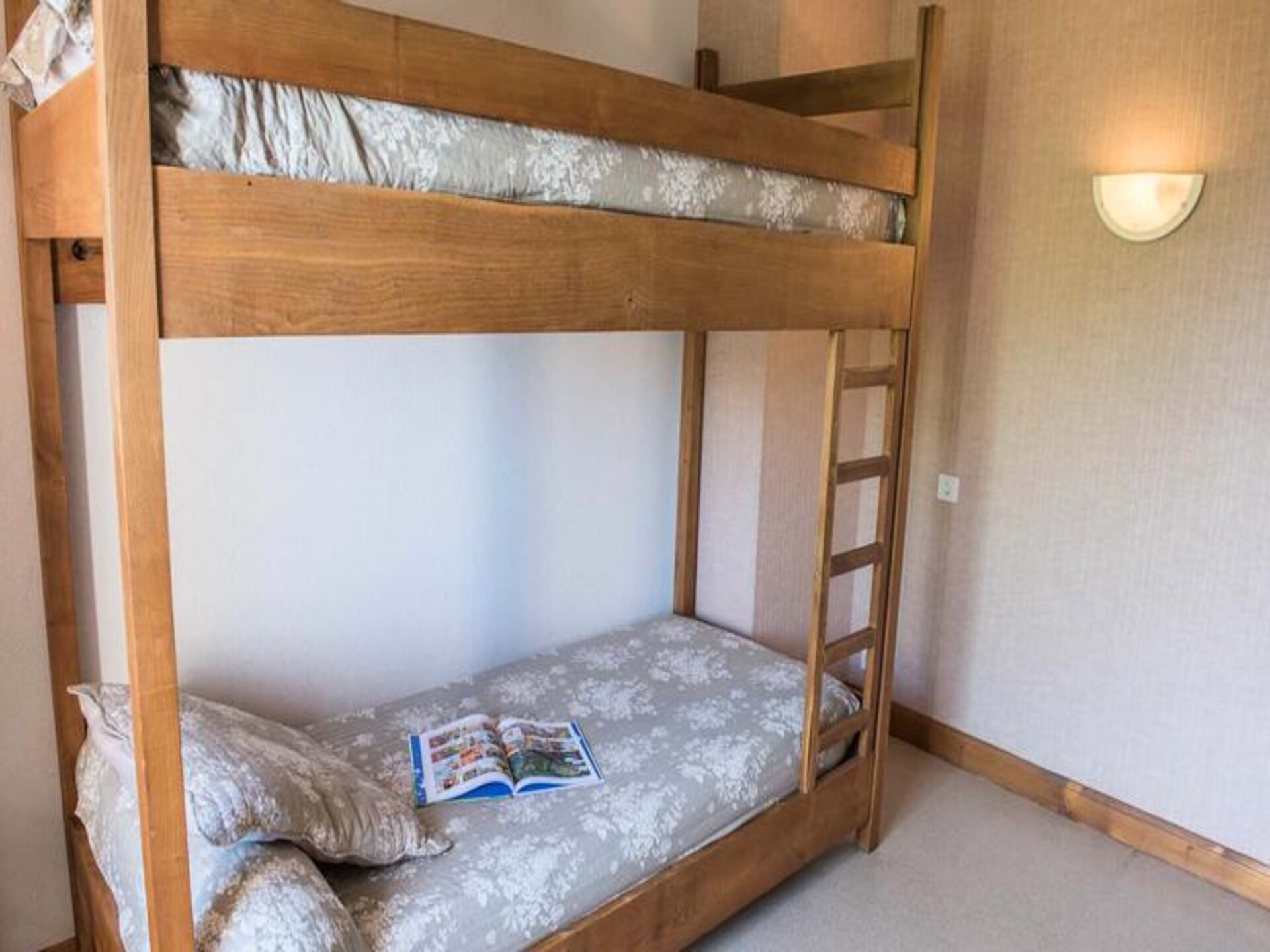 Authentiek dorpsappartement voor 7 personen in Fau de Peyre met tuin - foto 13
