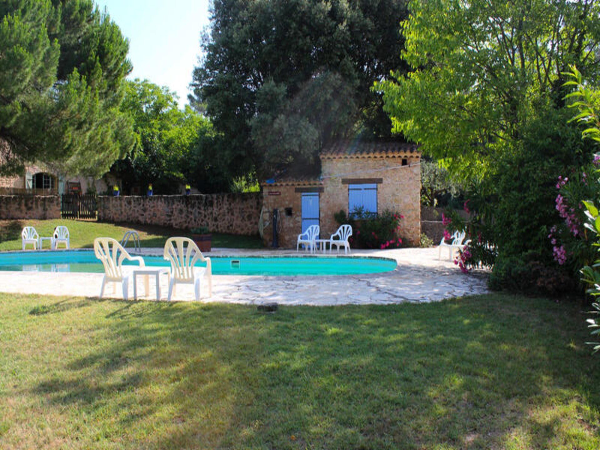 Authentiek appartement op 6 ha domein met zwembad in Flayosc, Provence - foto 10