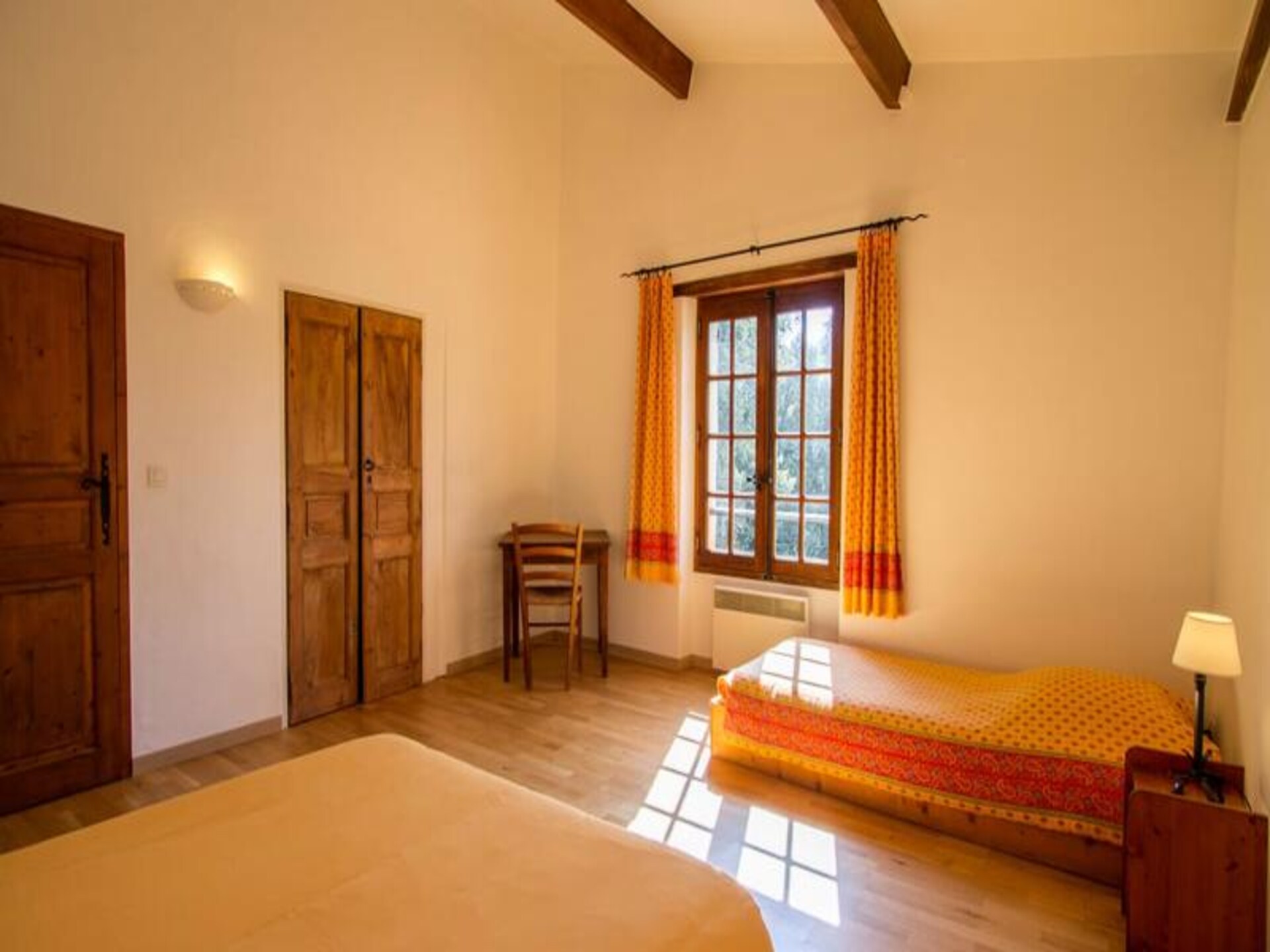 L'Oubradou: Authentiek Provencaals appartement met gedeeld zwembad in 6 hectare natuur - foto 5