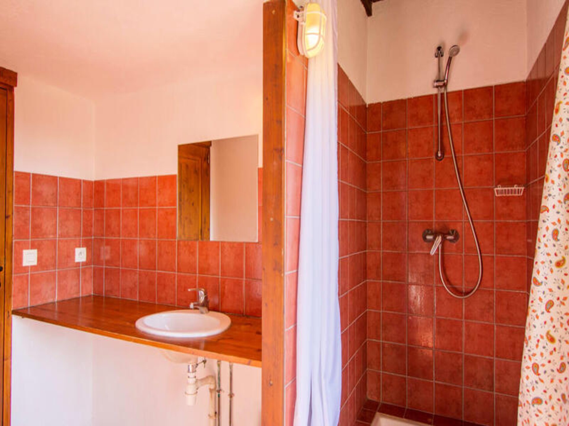 L'Oubradou: Authentiek Provencaals appartement met gedeeld zwembad in 6 hectare natuur - foto 7
