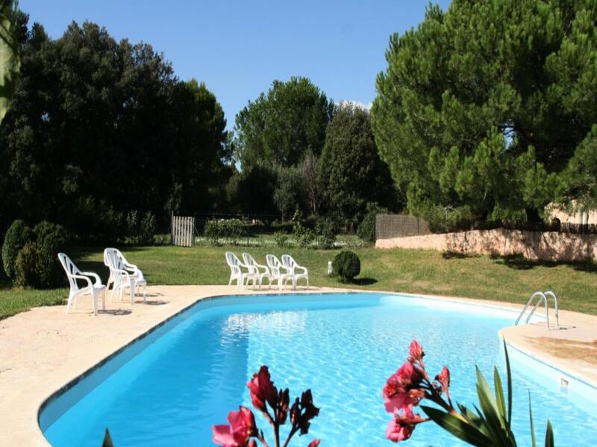La Farigoule: Ruim appartement voor 8 personen met gedeeld zwembad in de natuur van Flayosc - foto 24